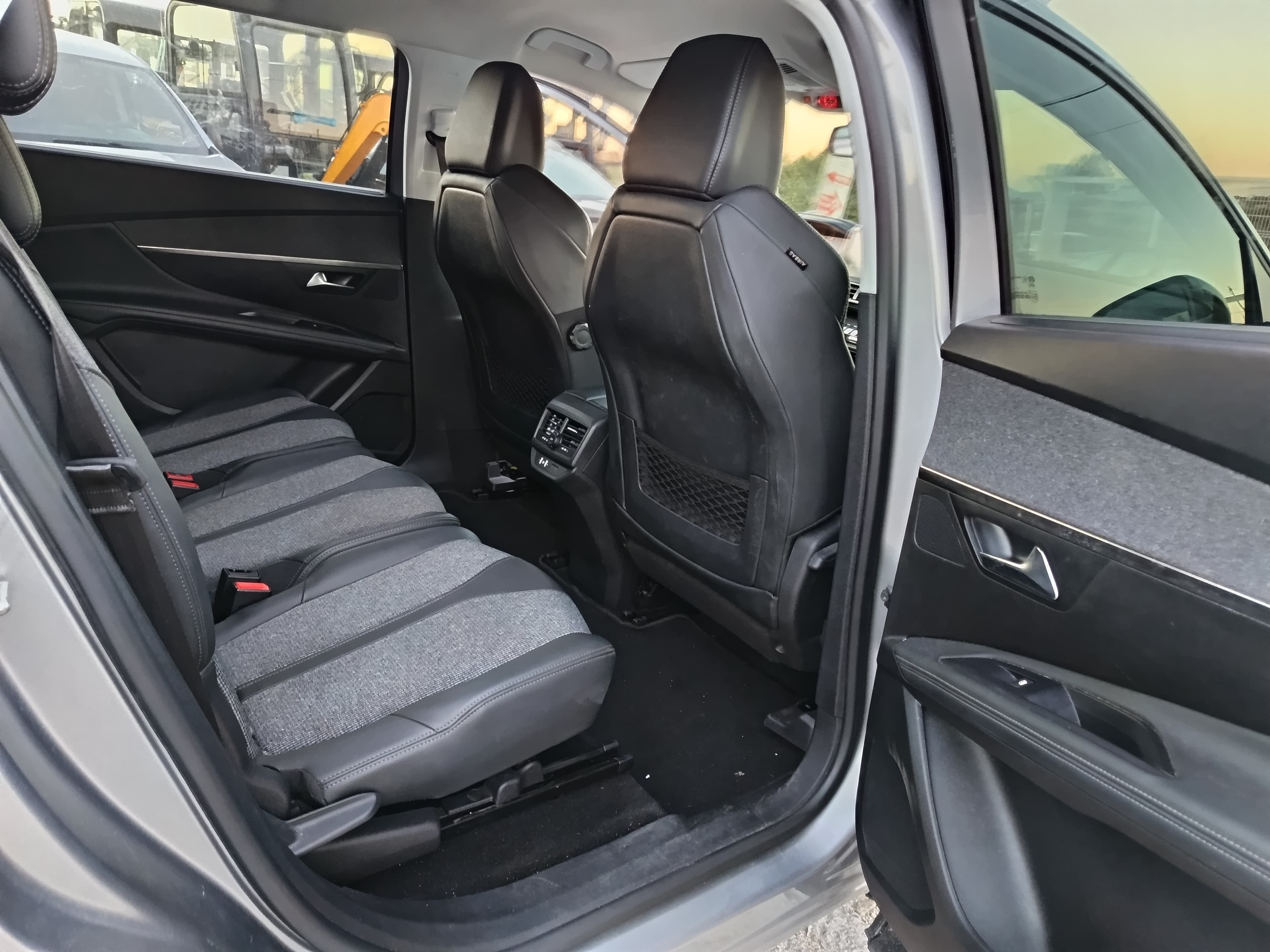 Peugeot 5008 · Ano 2020 — imagen 24