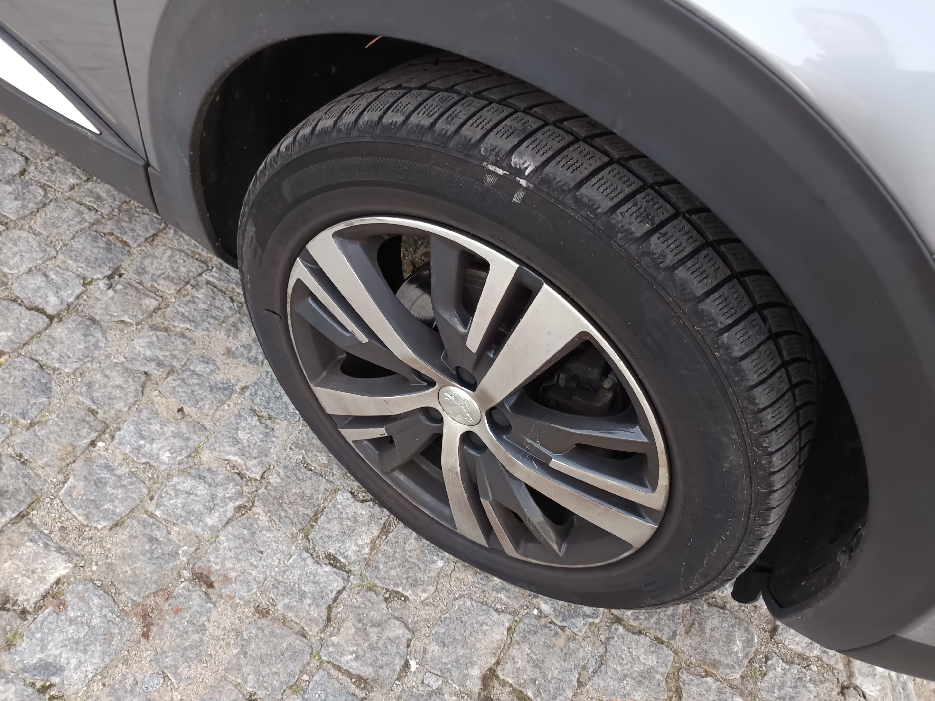 Peugeot 5008 · Ano 2020 — imagen 9