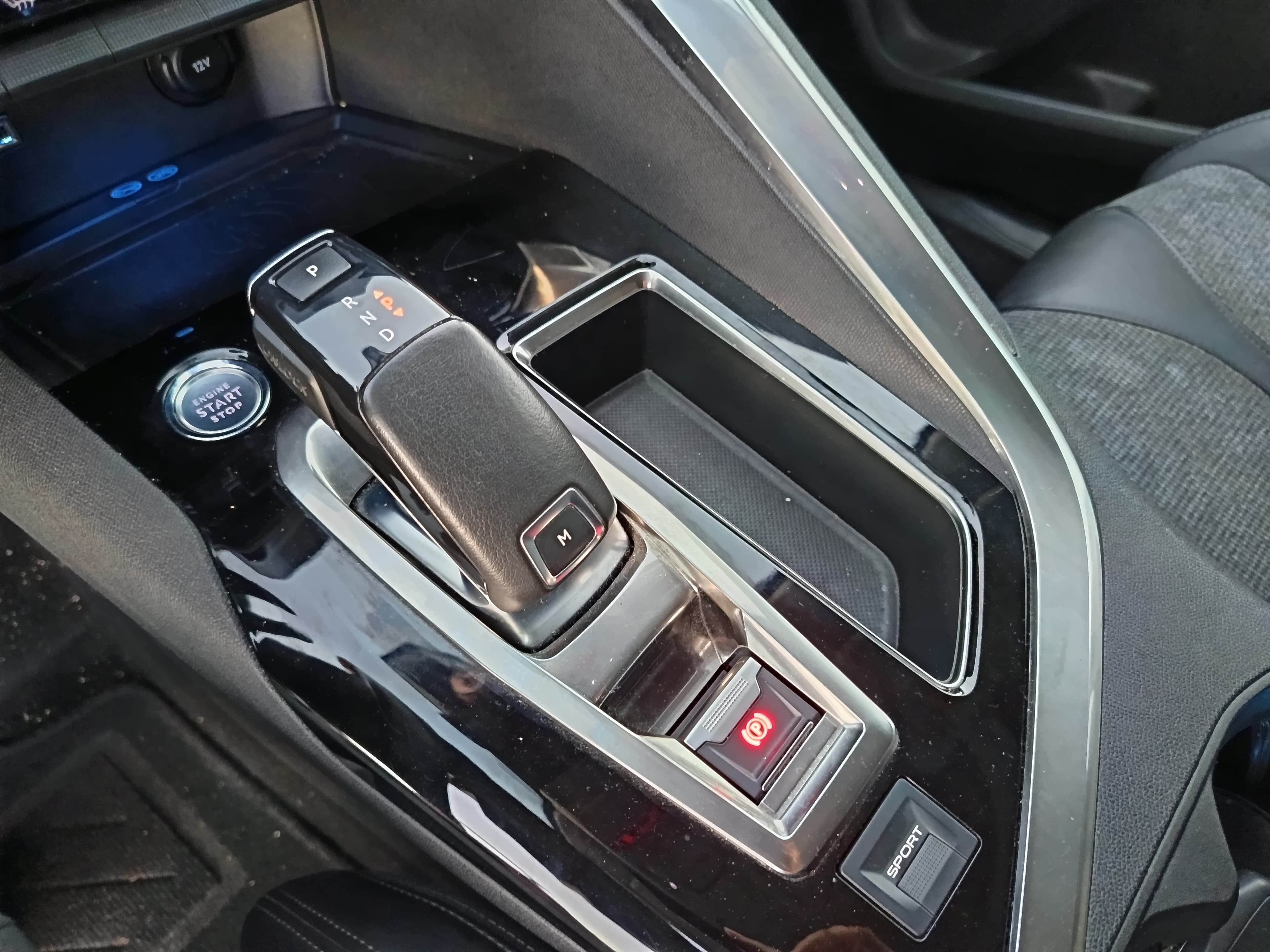 Peugeot 5008 · Ano 2020 — imagen 42