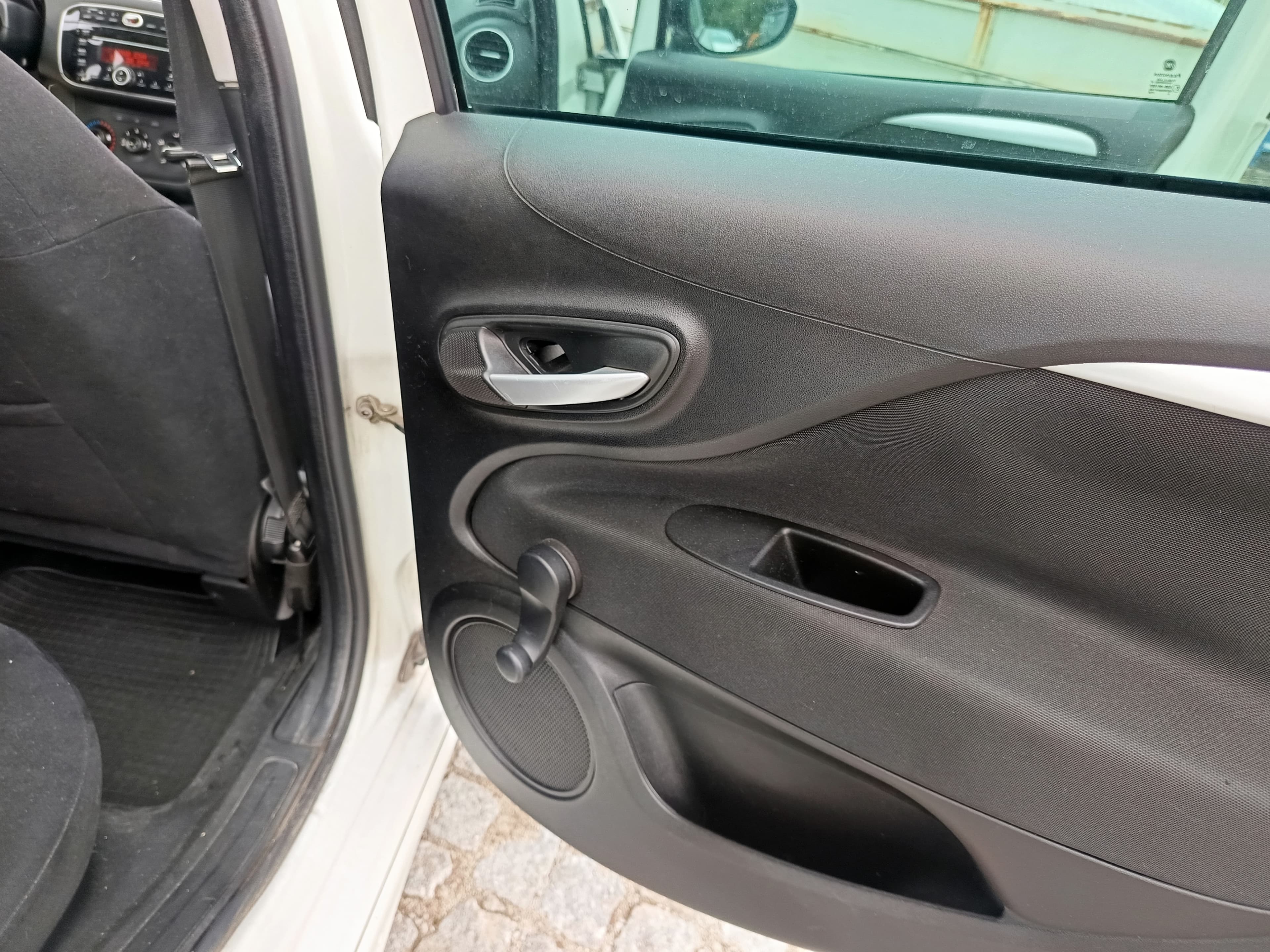 Fiat Punto · Ano 2013 — imagem 20