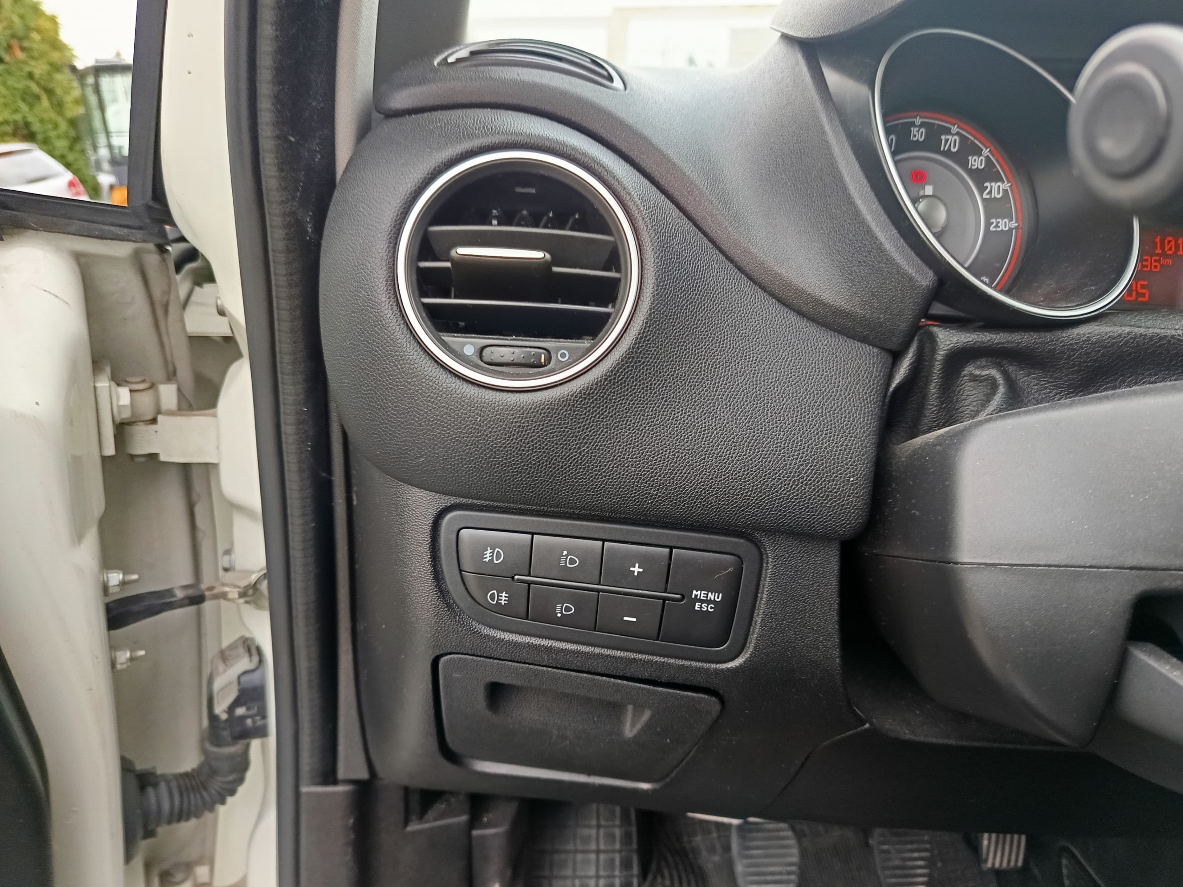 Fiat Punto · Ano 2013 — imagem 41