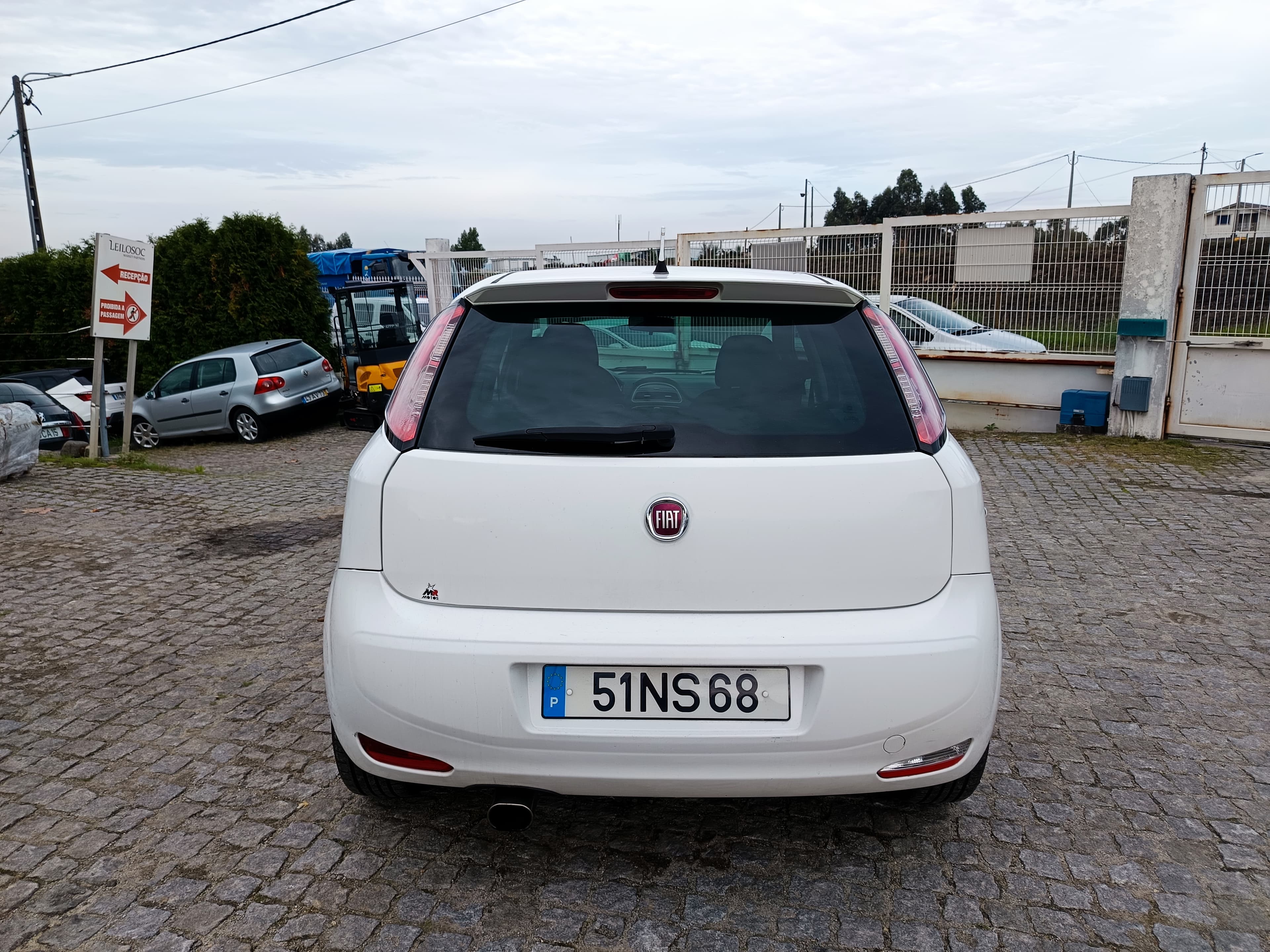 Fiat Punto · Ano 2013 — imagem 5