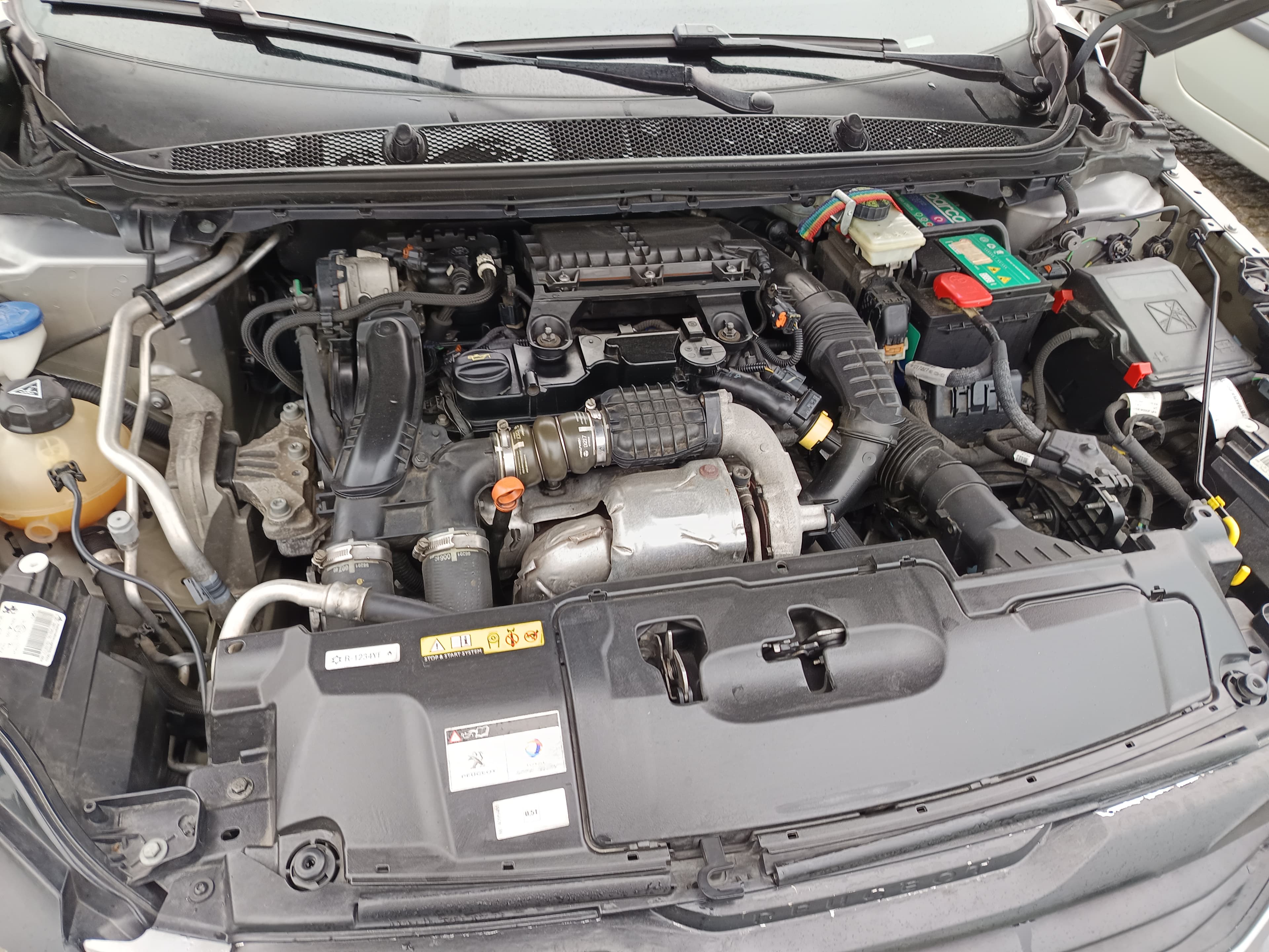 Peugeot 308 1.6 BlueHDi · Ano 2017 — imagen 13
