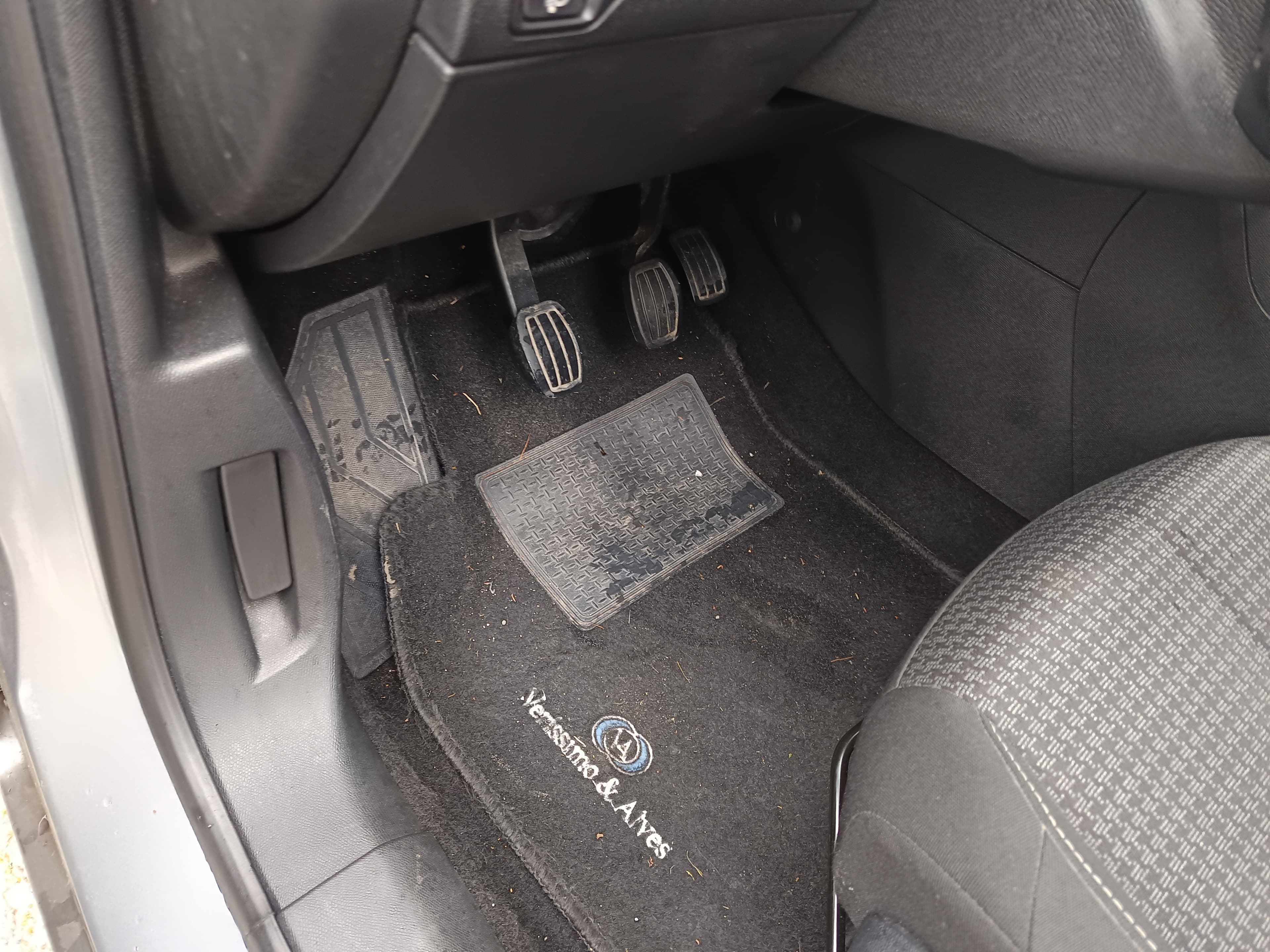 Peugeot 308 1.6 BlueHDi · Ano 2017 — imagen 30