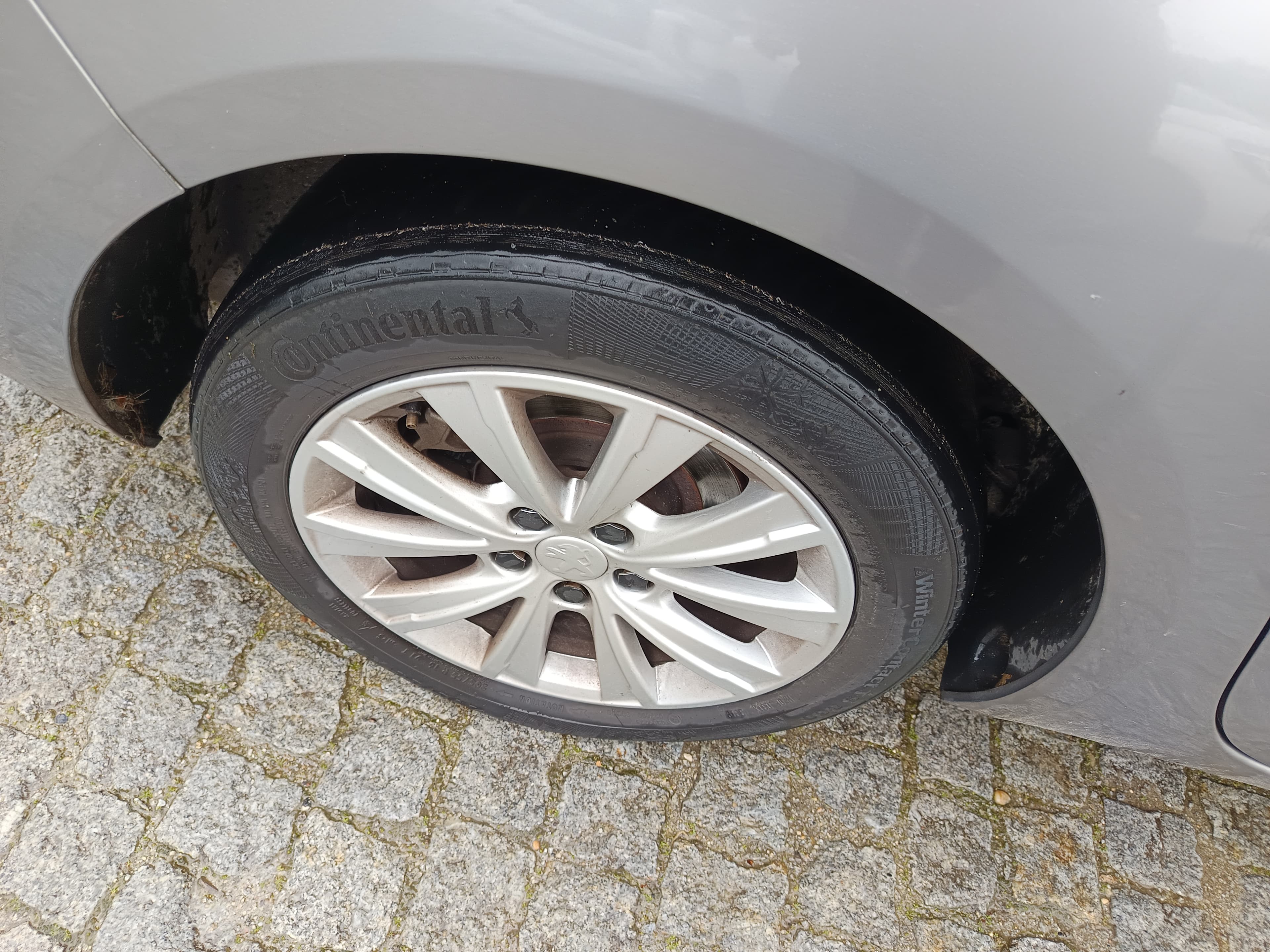 Peugeot 308 1.6 BlueHDi · Ano 2017 — imagen 8