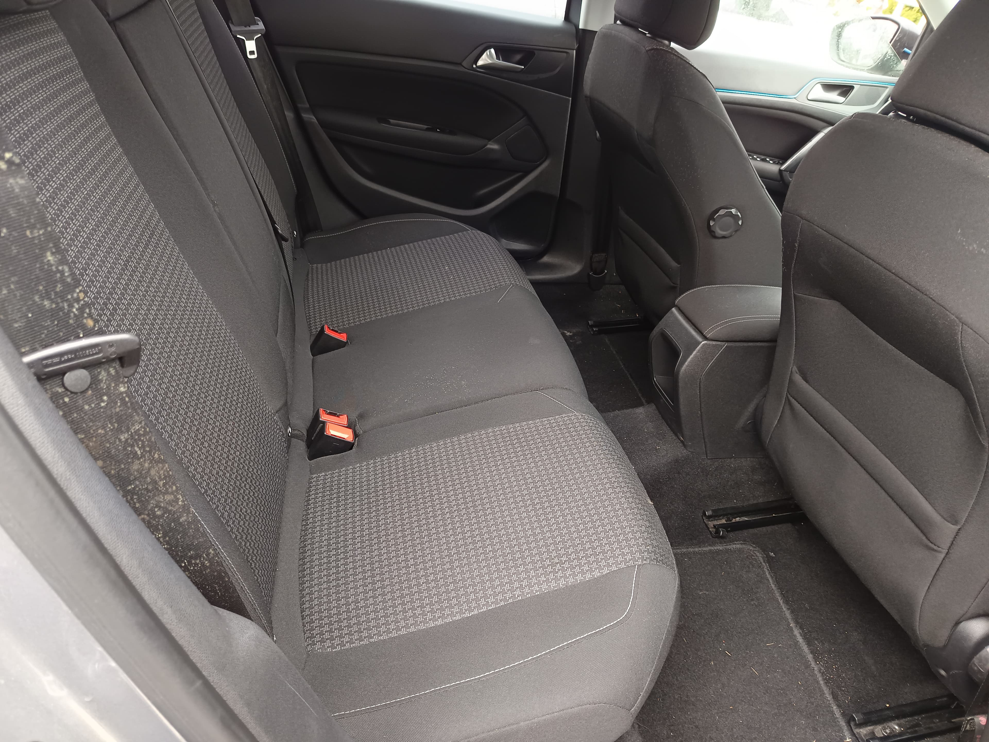 Peugeot 308 1.6 BlueHDi · Ano 2017 — imagen 20