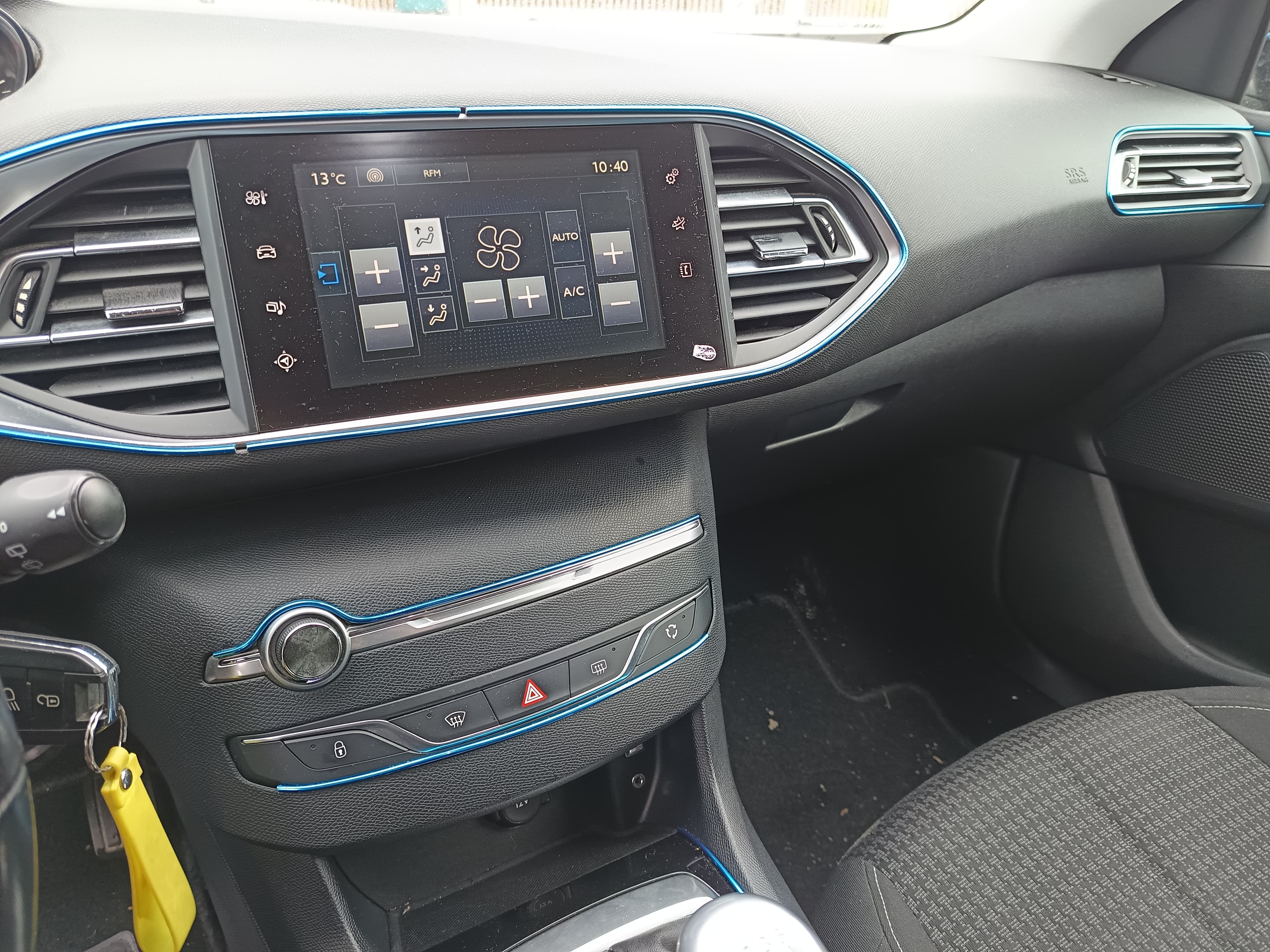 Peugeot 308 1.6 BlueHDi · Ano 2017 — imagen 33