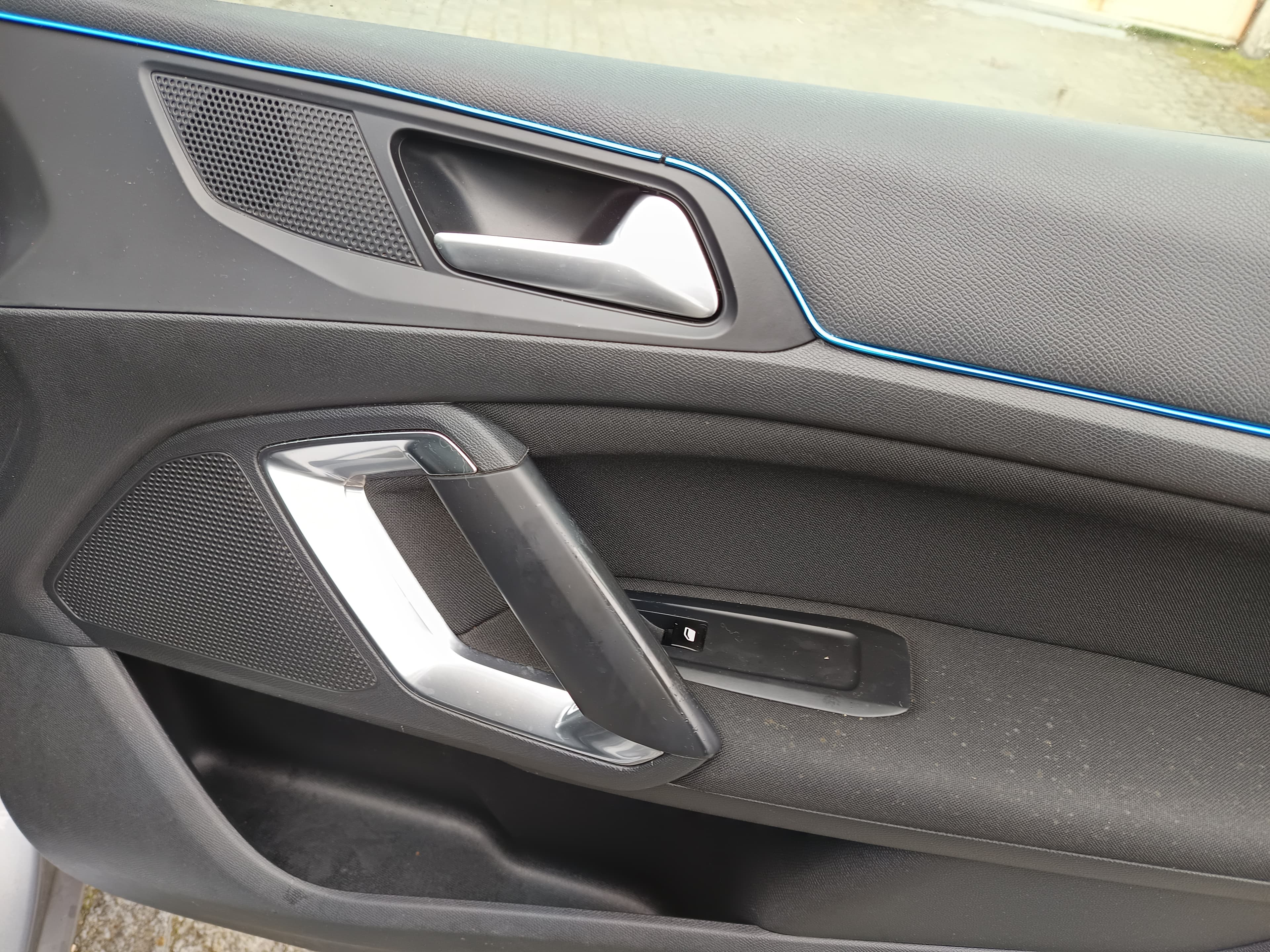 Peugeot 308 1.6 BlueHDi · Ano 2017 — imagen 22