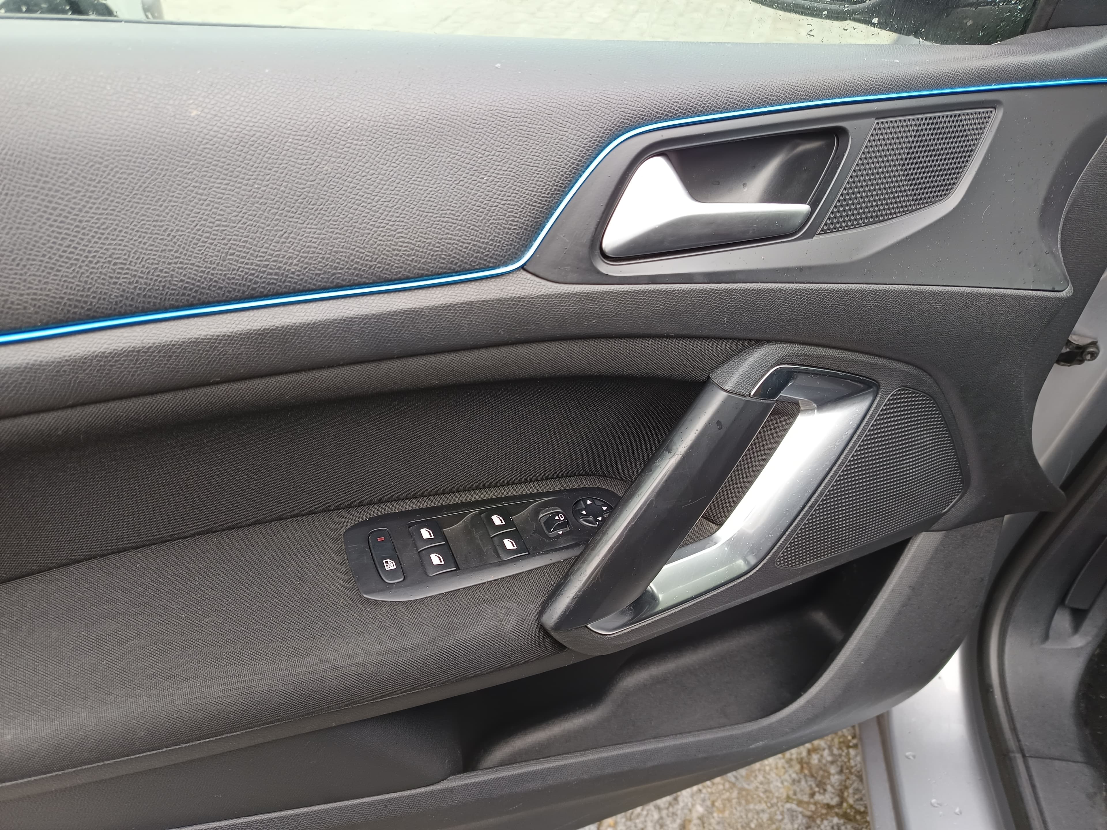 Peugeot 308 1.6 BlueHDi · Ano 2017 — imagen 29