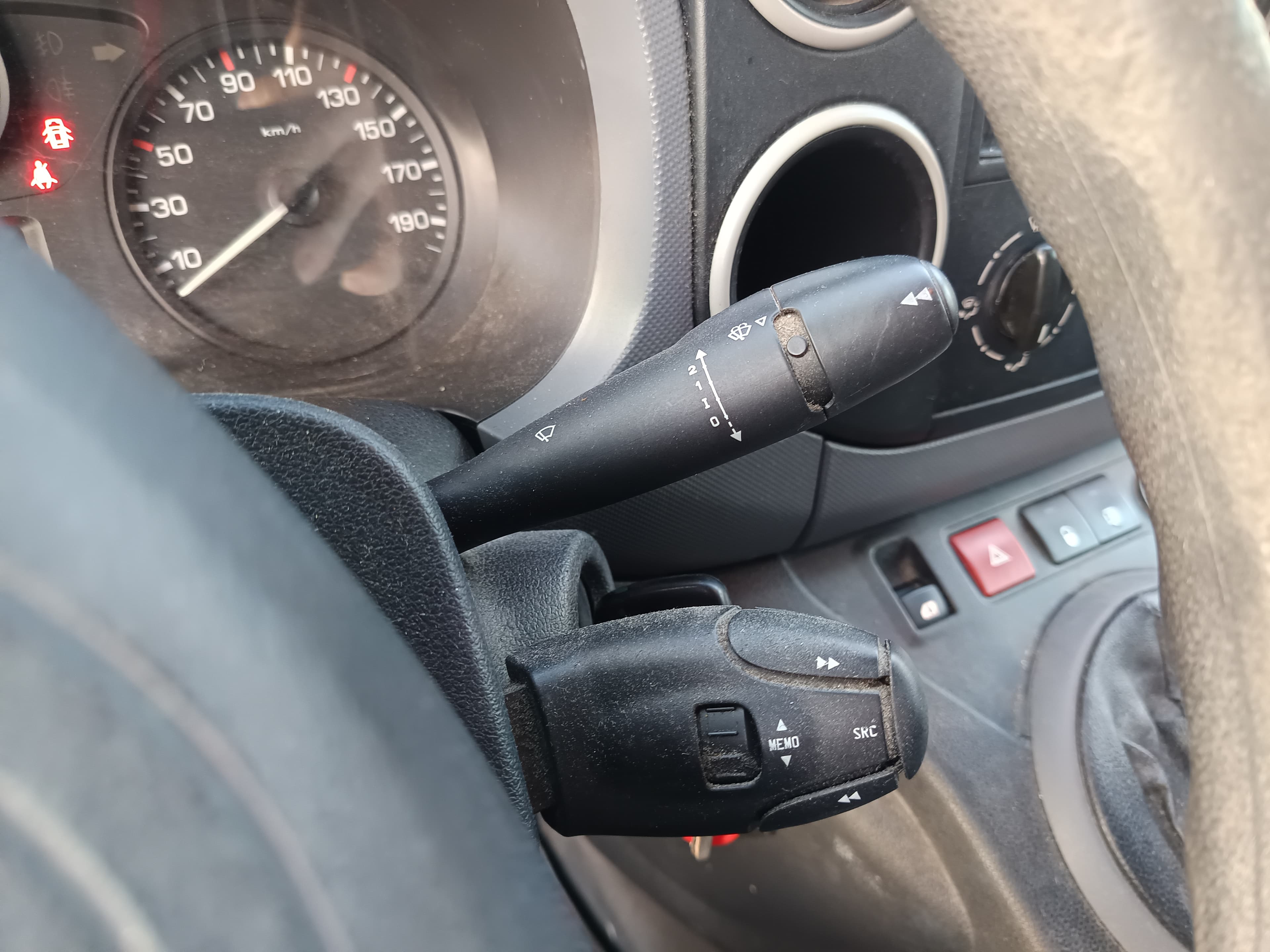 Citroën Berlingo · Ano 2015 — imagen 37
