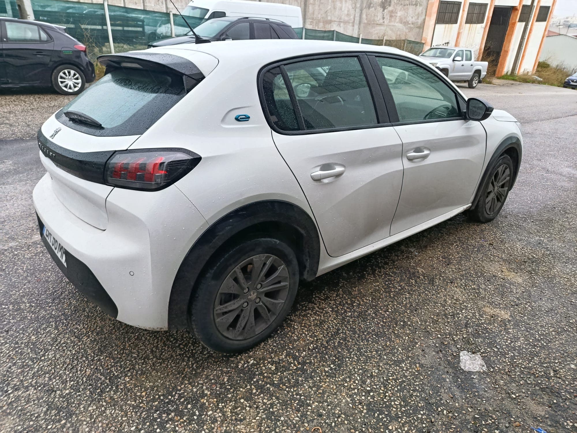 Peugeot e-208 · Ano 2022 — imagen 5