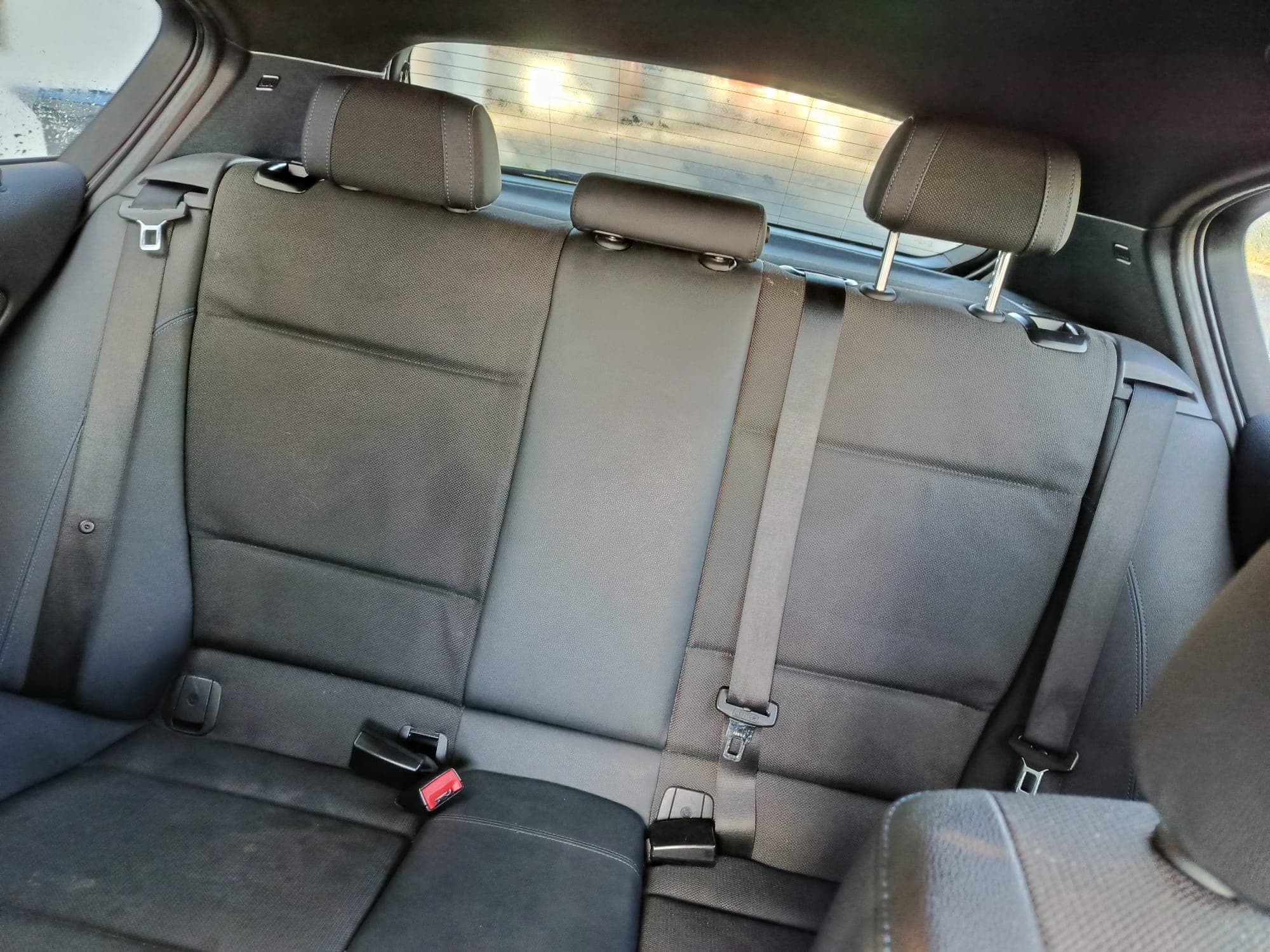 BMW 118d · Ano 2010 — imagen 12