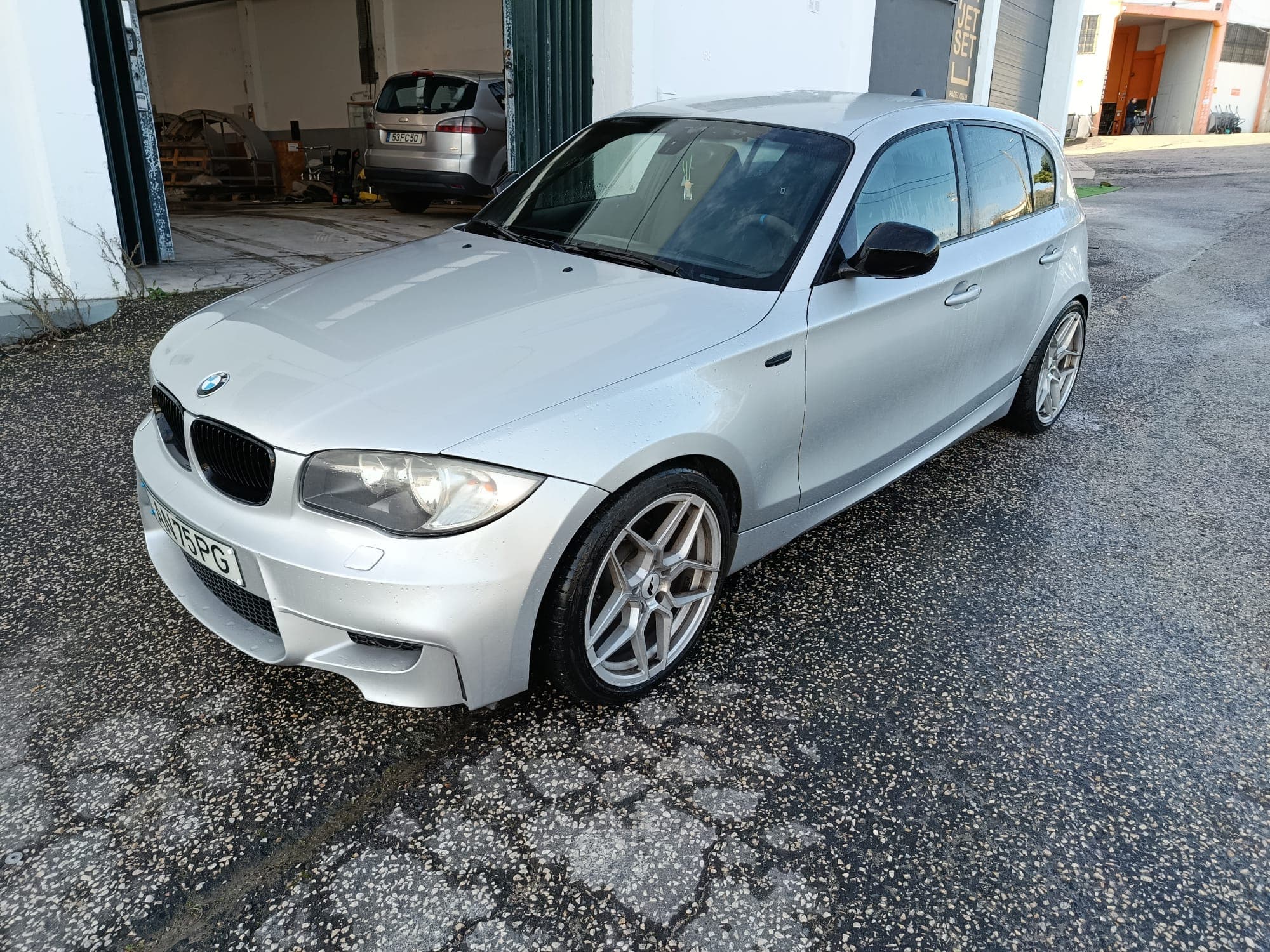 BMW 118d · Ano 2010 — imagen 2
