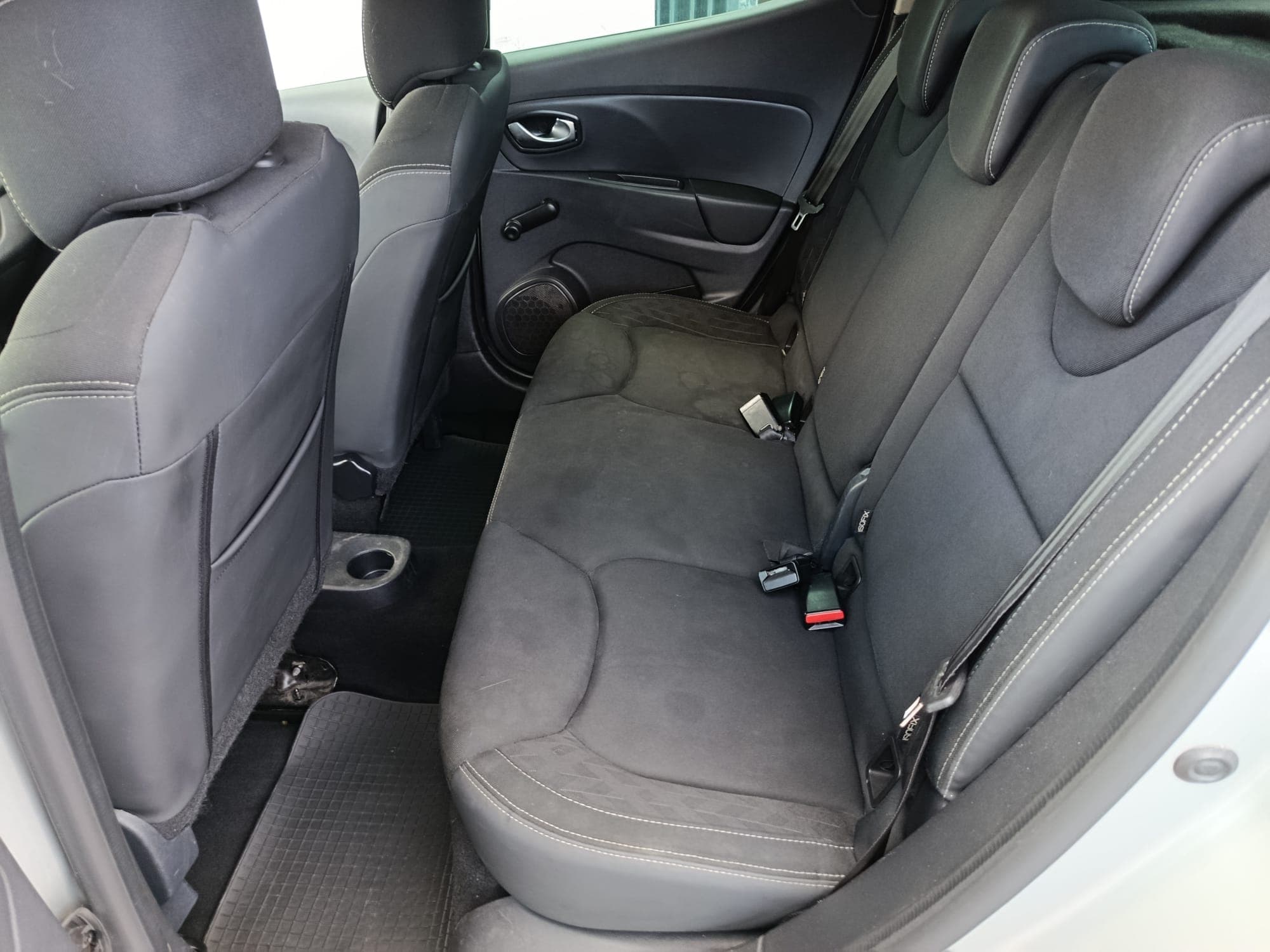 Renault Clio · Ano 2019 — imagem 18