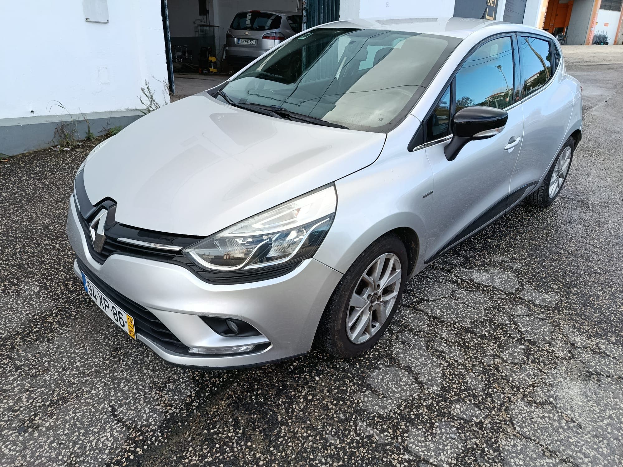 Renault Clio · Ano 2019 — imagem 2
