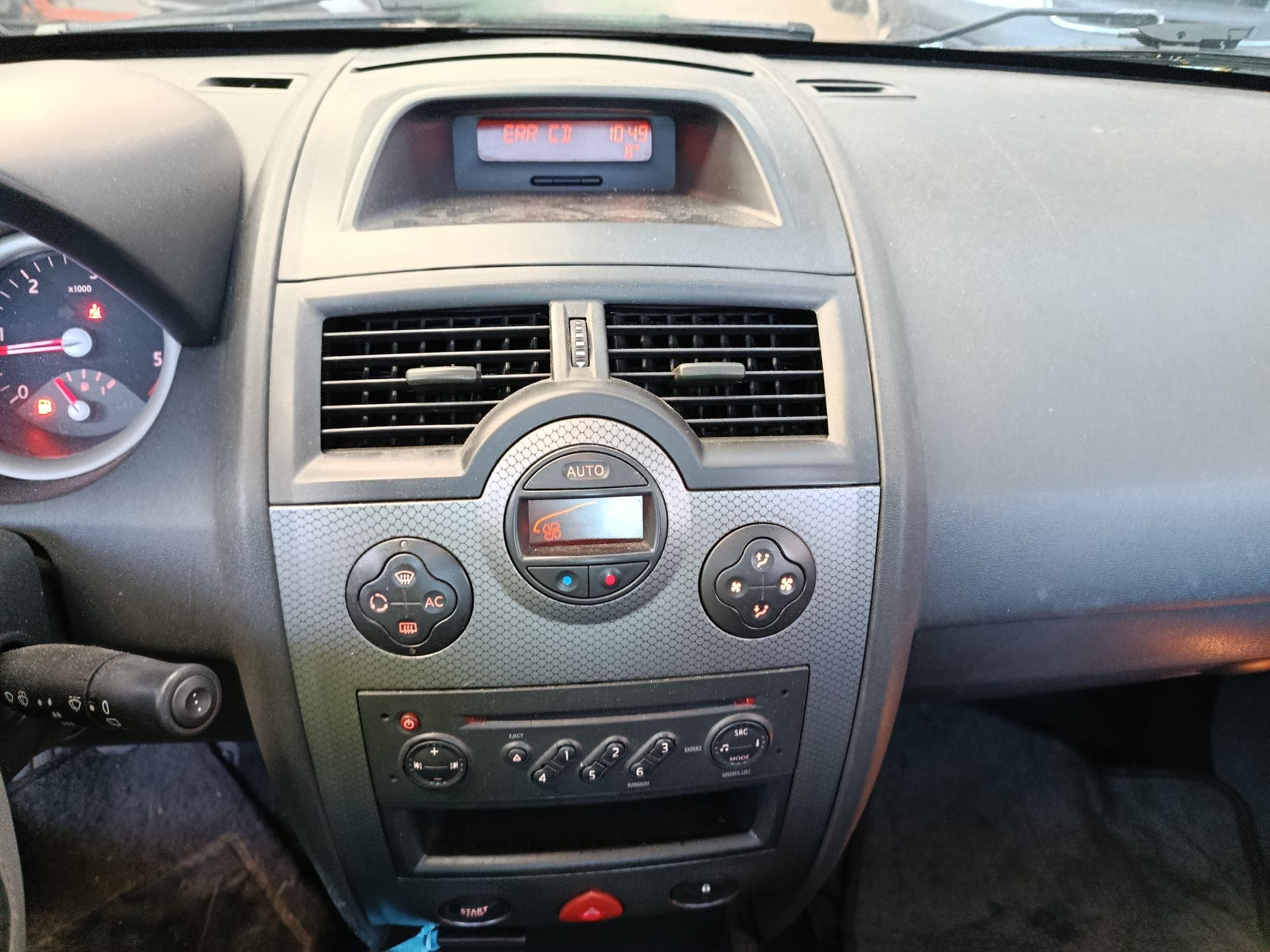 Renault Mégane · Año 2006 — imagen 15