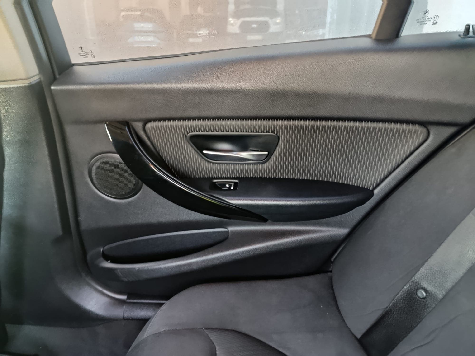 BMW 320d · Ano 2018 — imagen 17