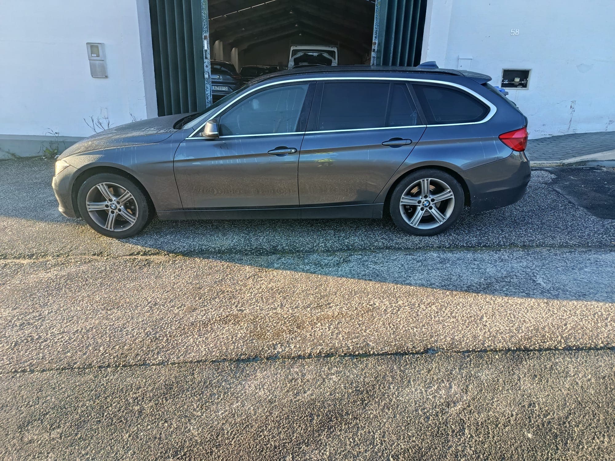 BMW 320d · Ano 2018 — imagen 5