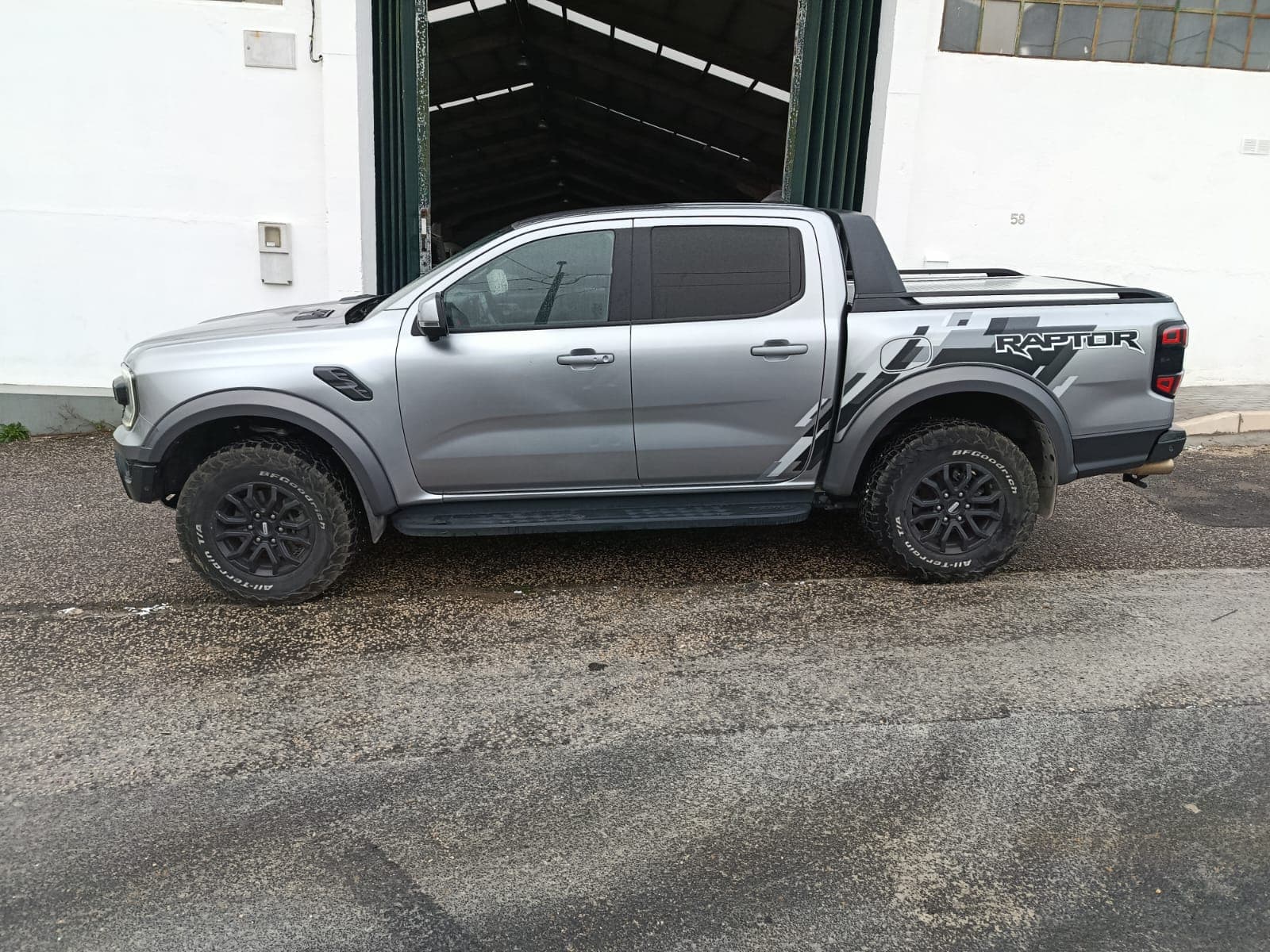 Ford Range Rover 3.0 Ecoboost CD Raptor 4WD · Ano 2022 — imagen 6