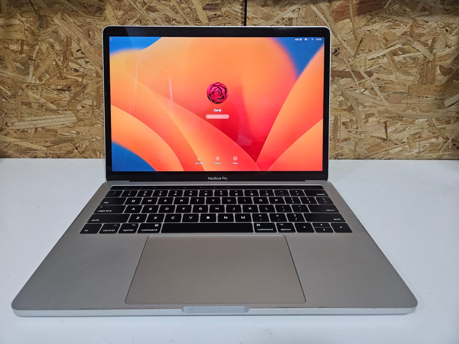 Computador Apple MacBook Pro (2017) — image 2