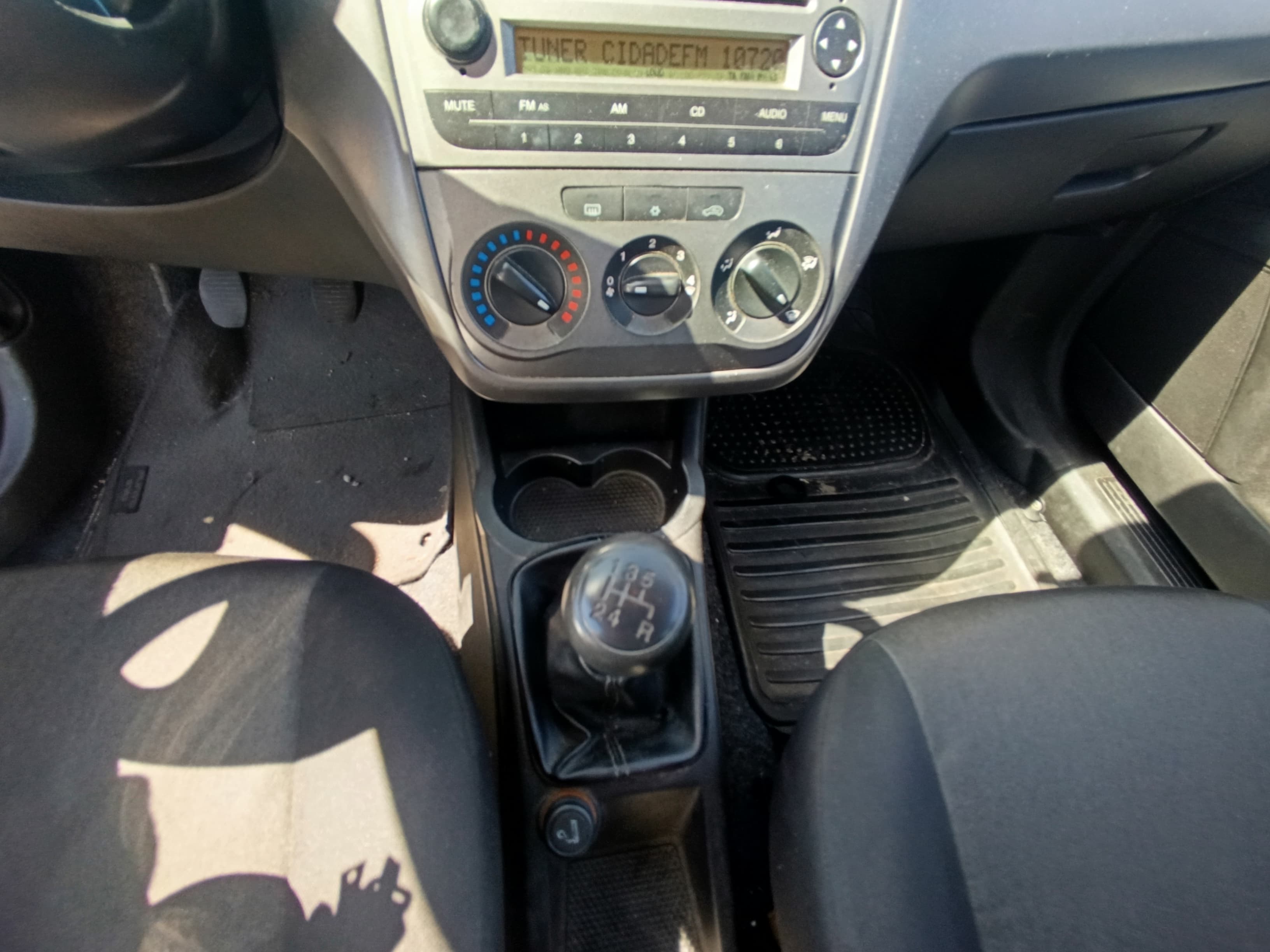 Fiat Punto · Ano 2012 — imagen 32