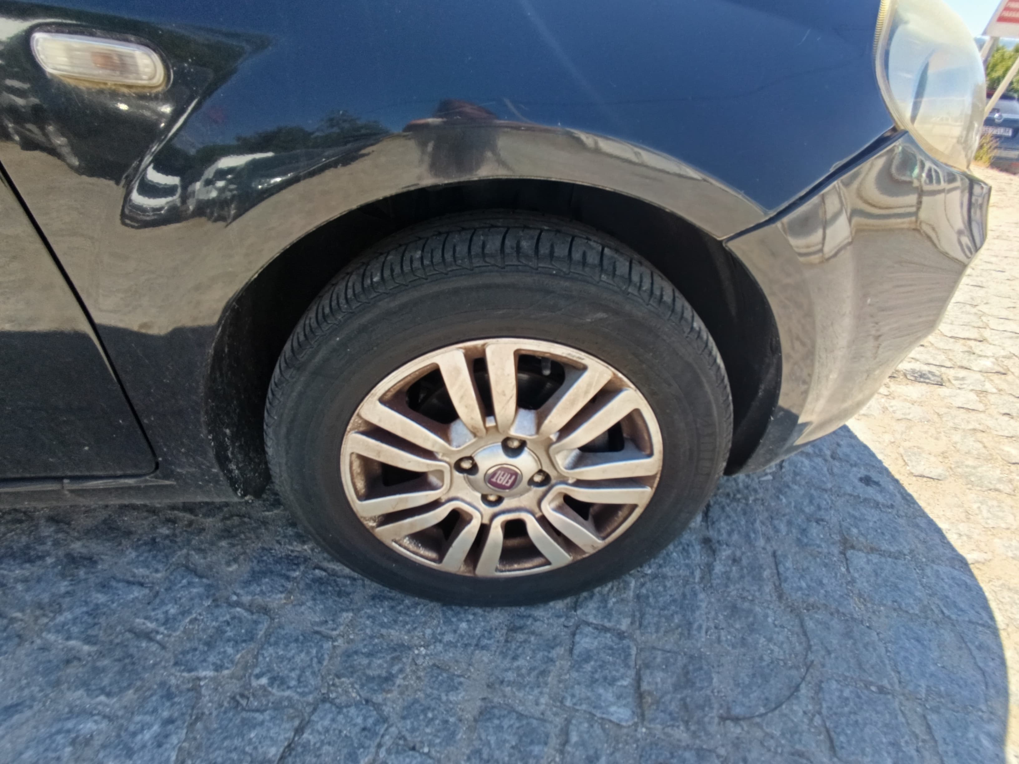 Fiat Punto · Ano 2012 — imagen 16