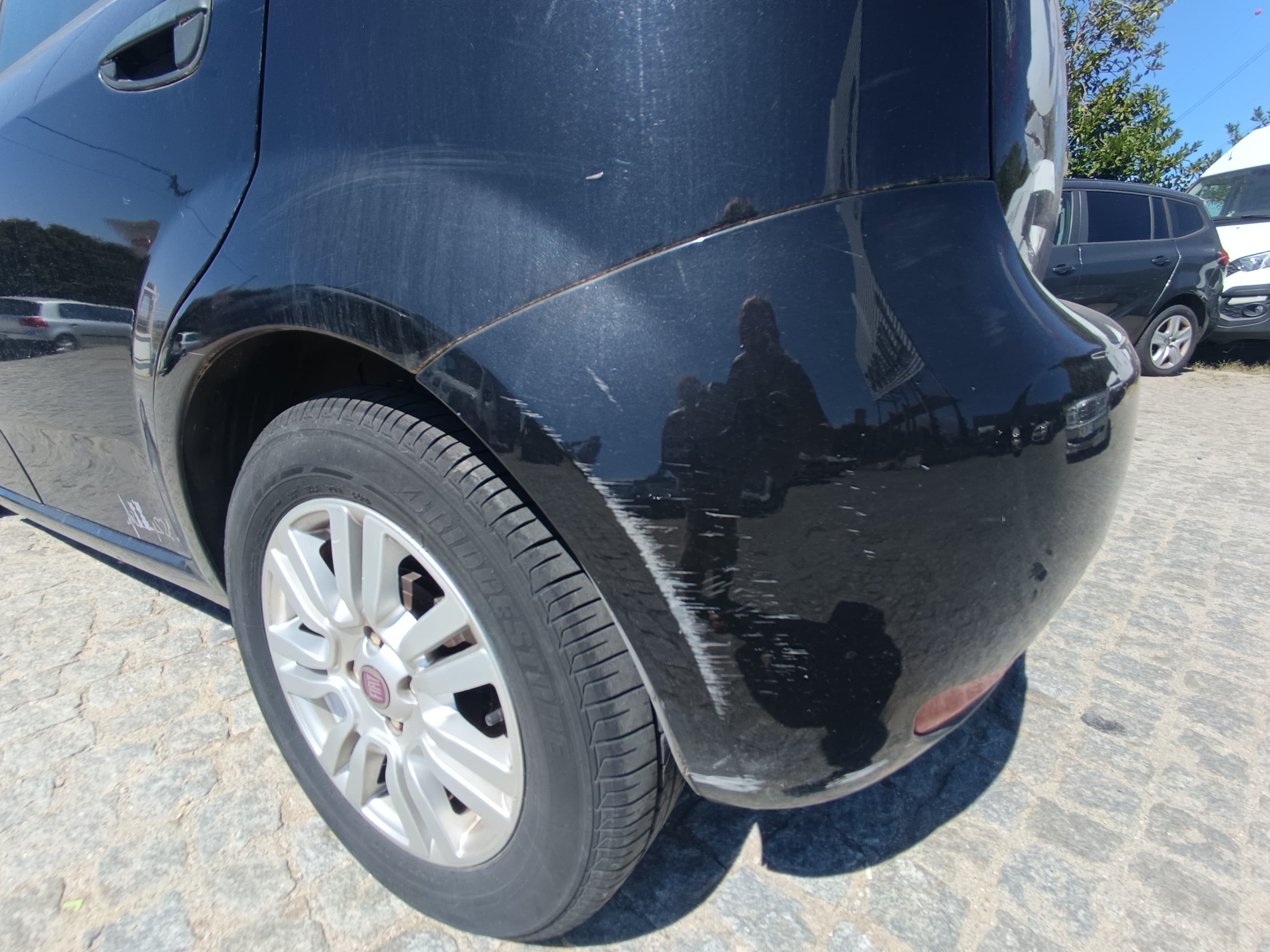 Fiat Punto · Ano 2012 — imagen 13