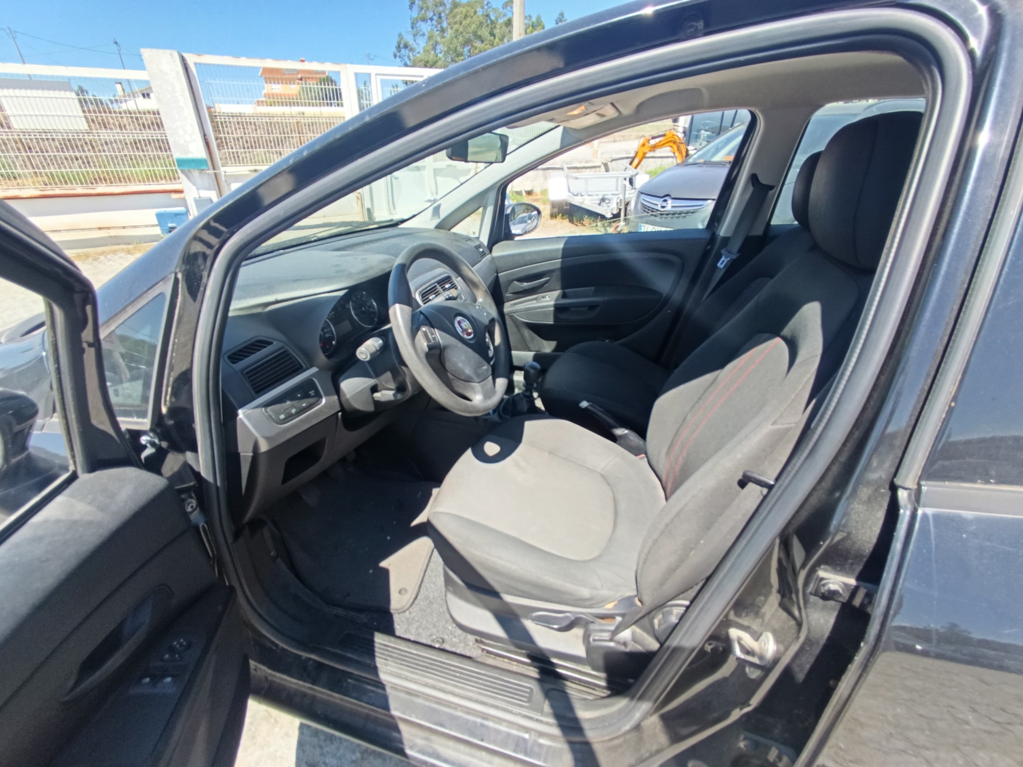 Fiat Punto · Ano 2012 — imagen 22