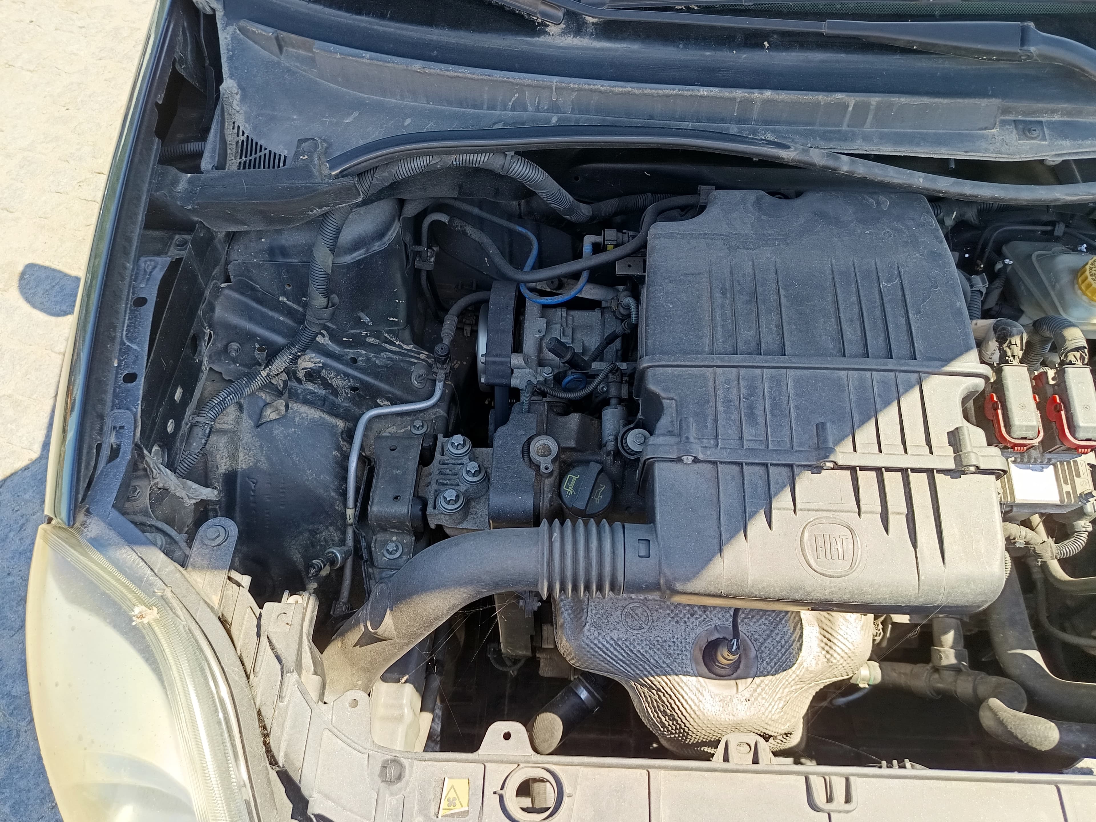 Fiat Punto · Ano 2012 — imagen 9