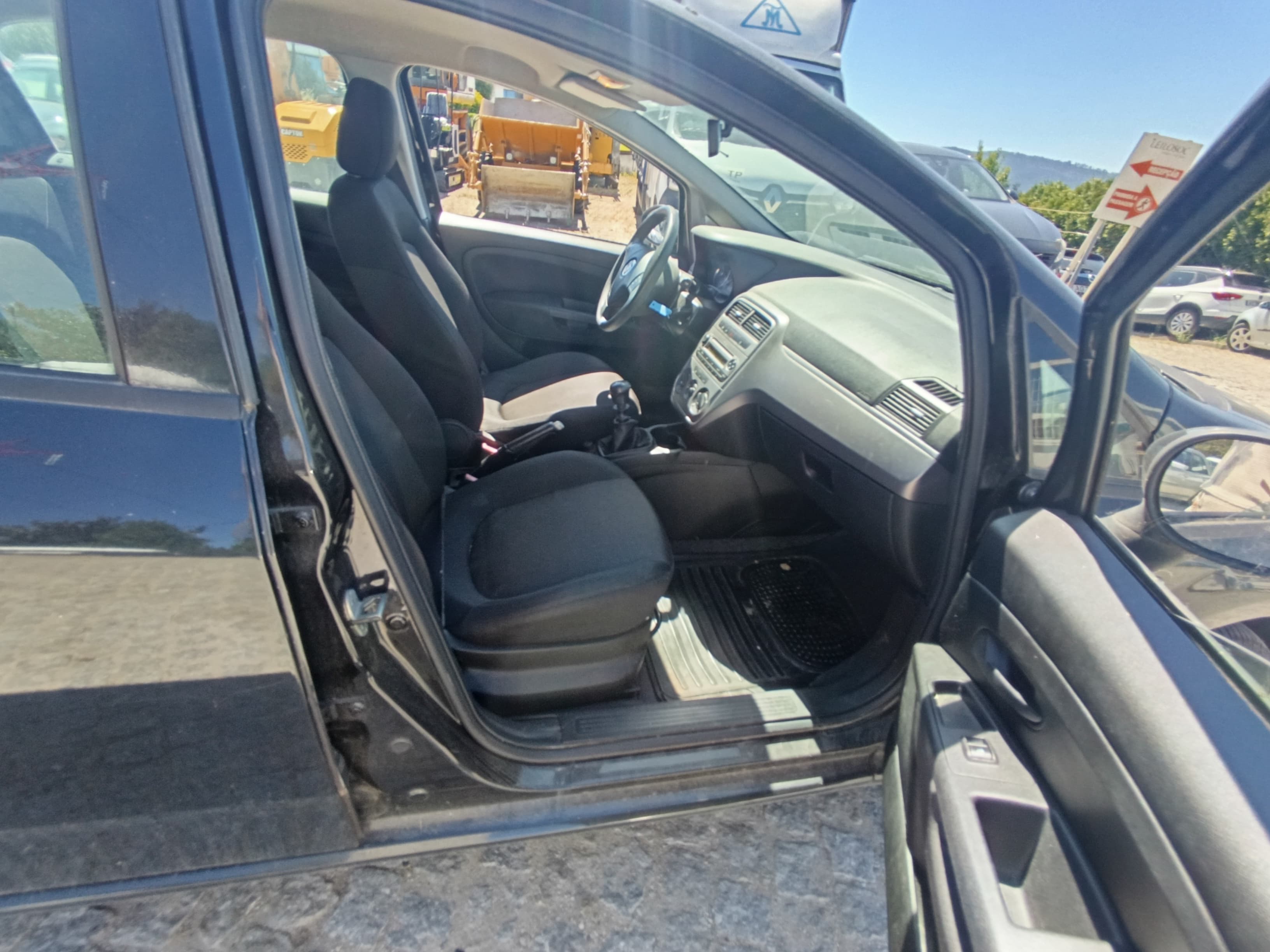 Fiat Punto · Ano 2012 — imagen 41