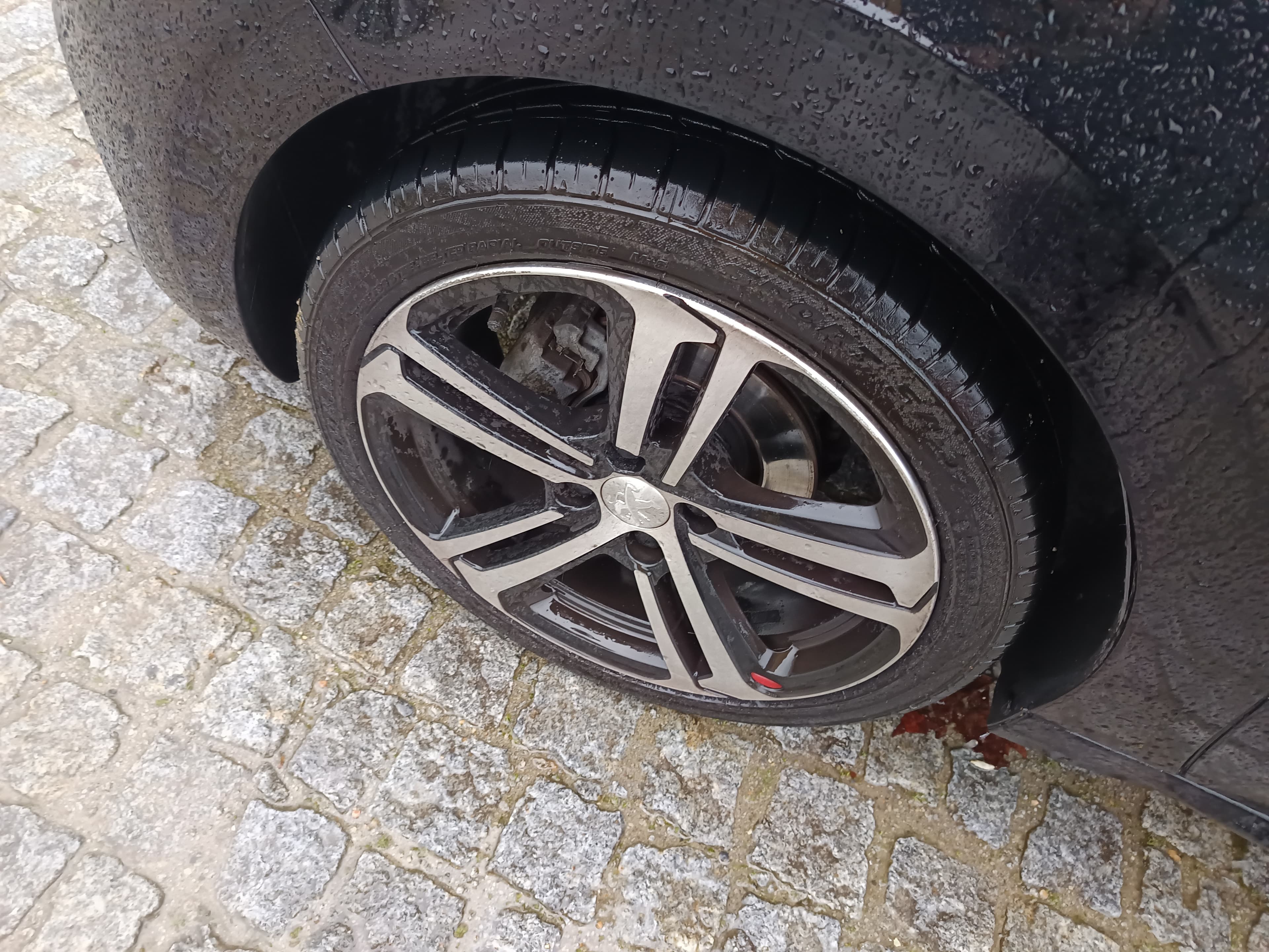 Peugeot 208 · Ano 2017 — imagem 13