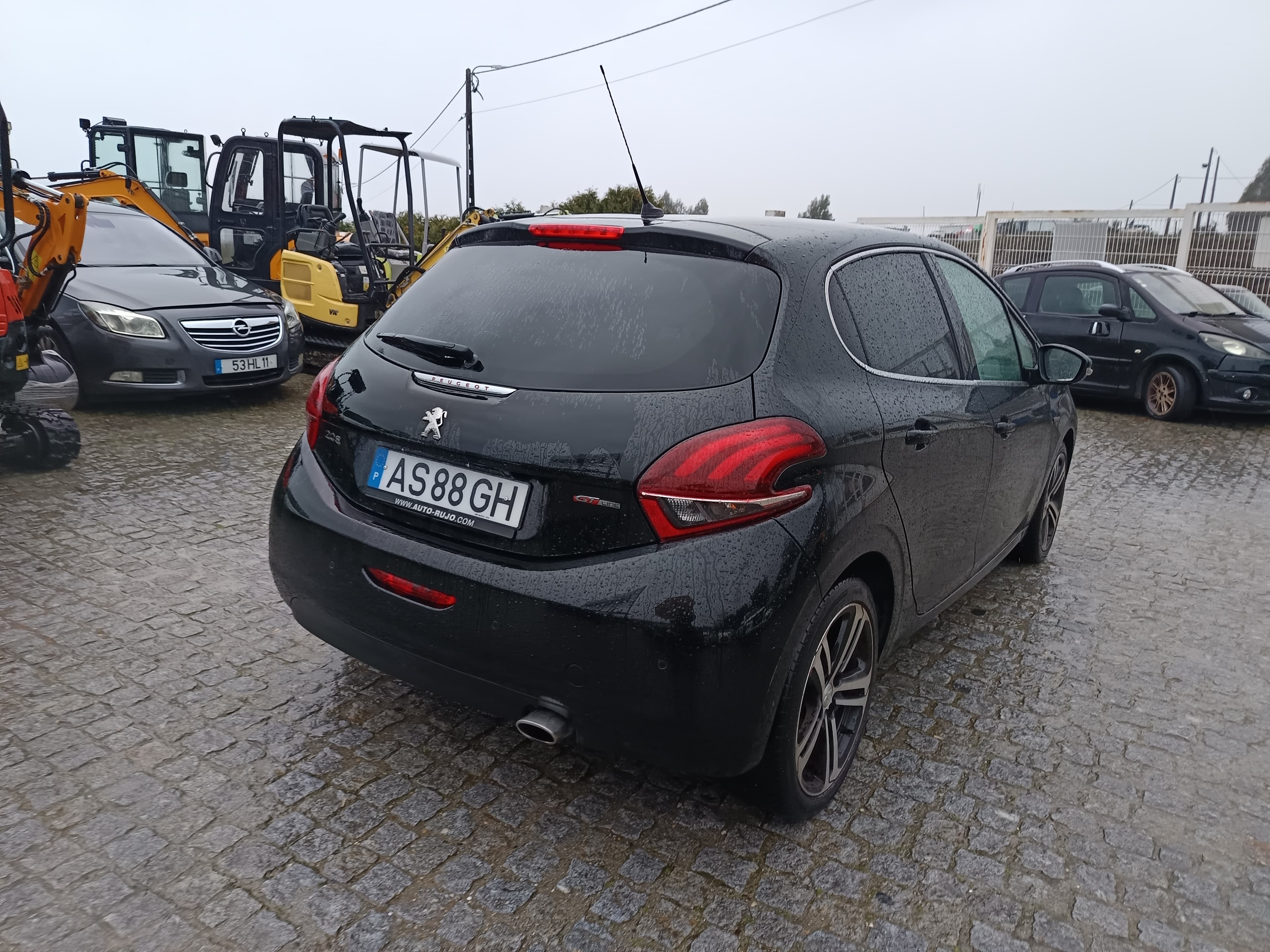 Peugeot 208 · Ano 2017 — imagem 4