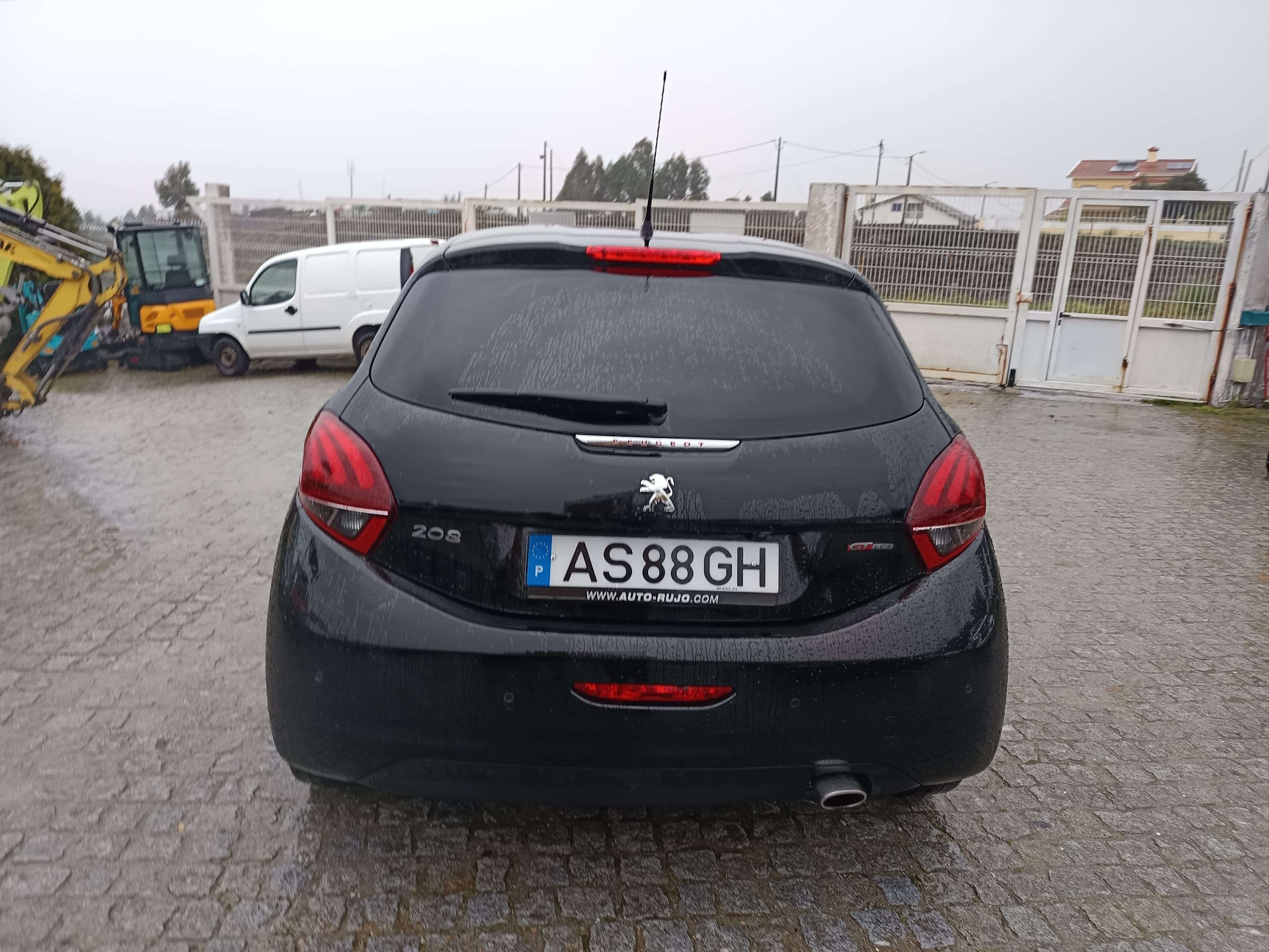Peugeot 208 · Ano 2017 — imagem 5