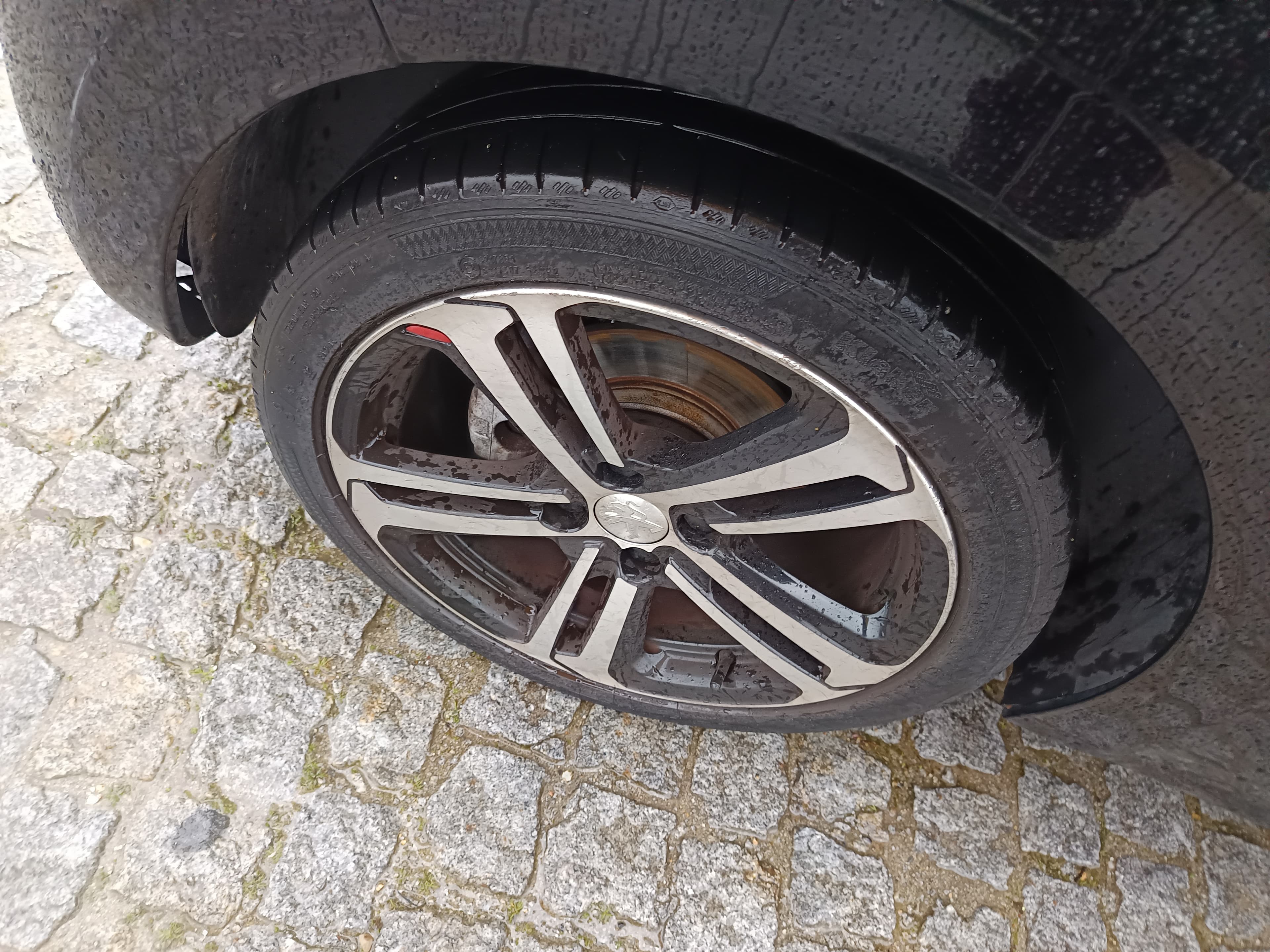Peugeot 208 · Ano 2017 — imagem 8