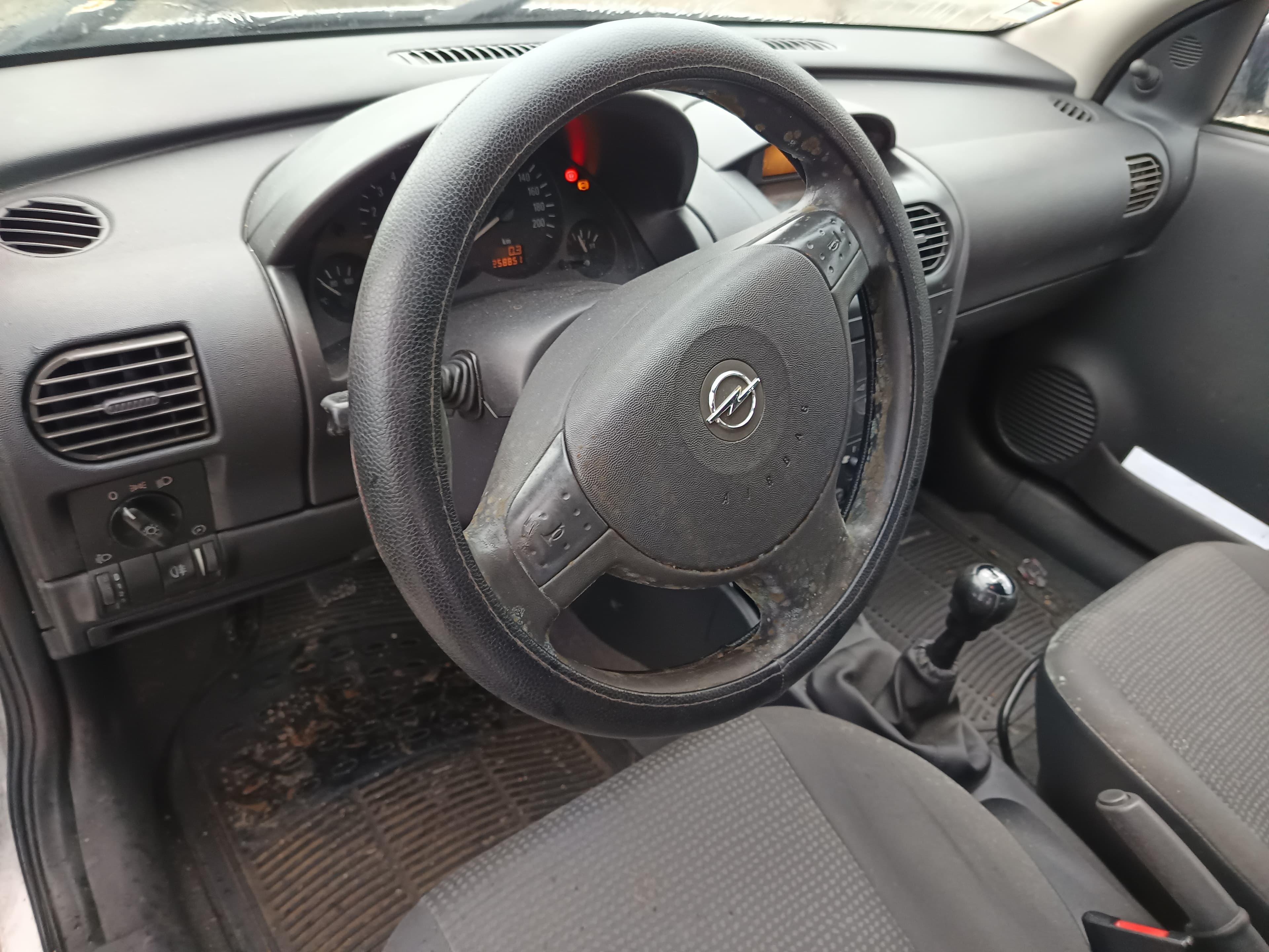 Opel Corsa · Ano 2003 — imagen 30