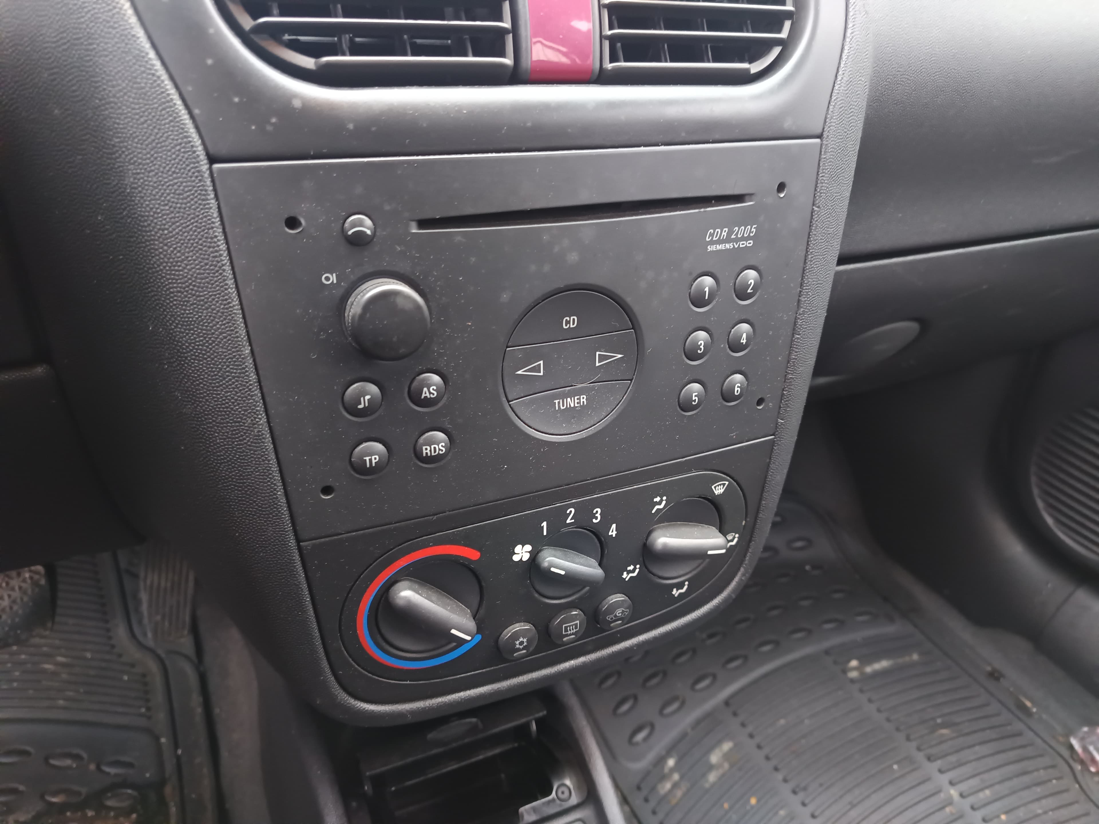 Opel Corsa · Ano 2003 — imagen 25