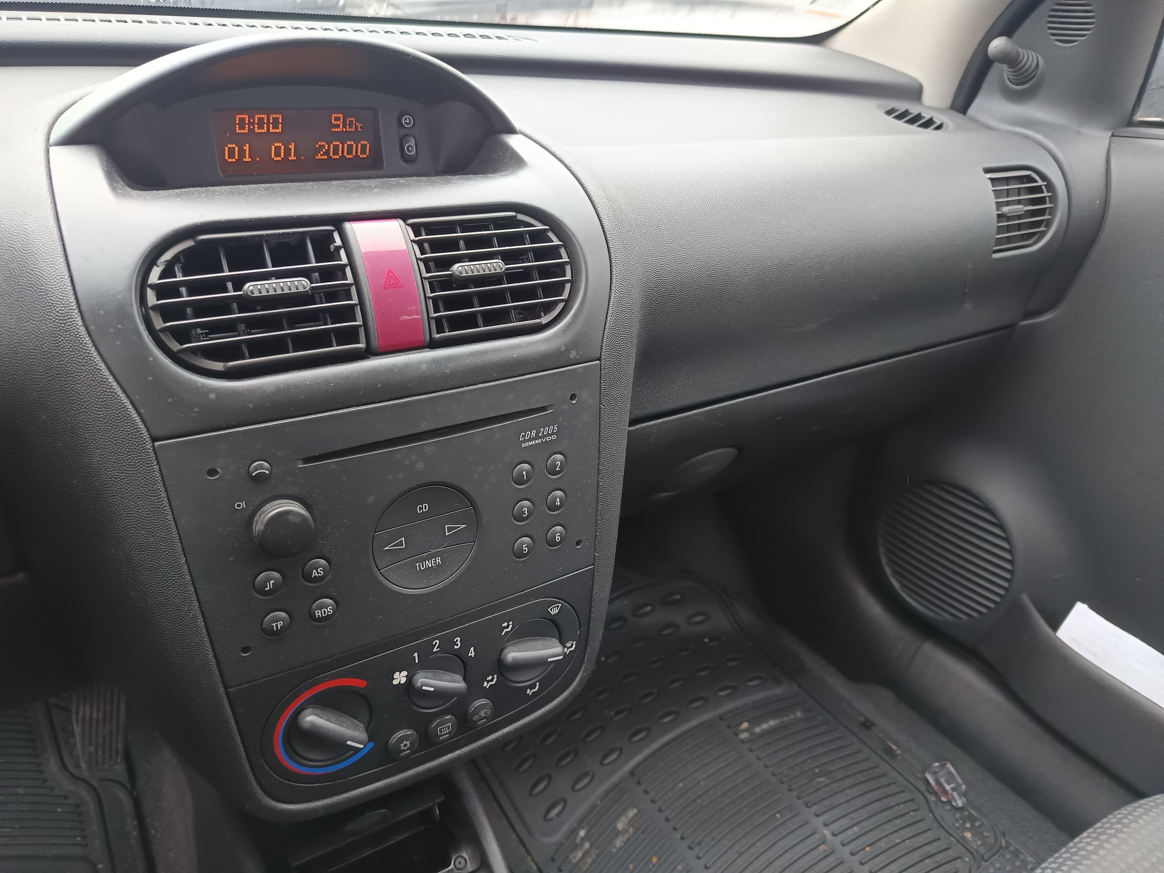 Opel Corsa · Ano 2003 — imagen 24