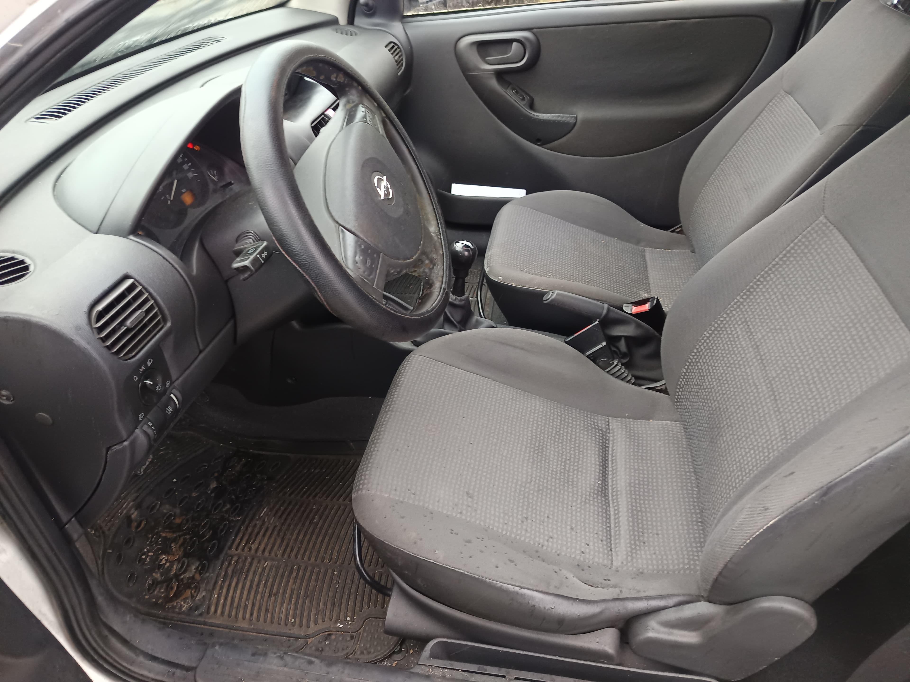 Opel Corsa · Ano 2003 — imagen 20