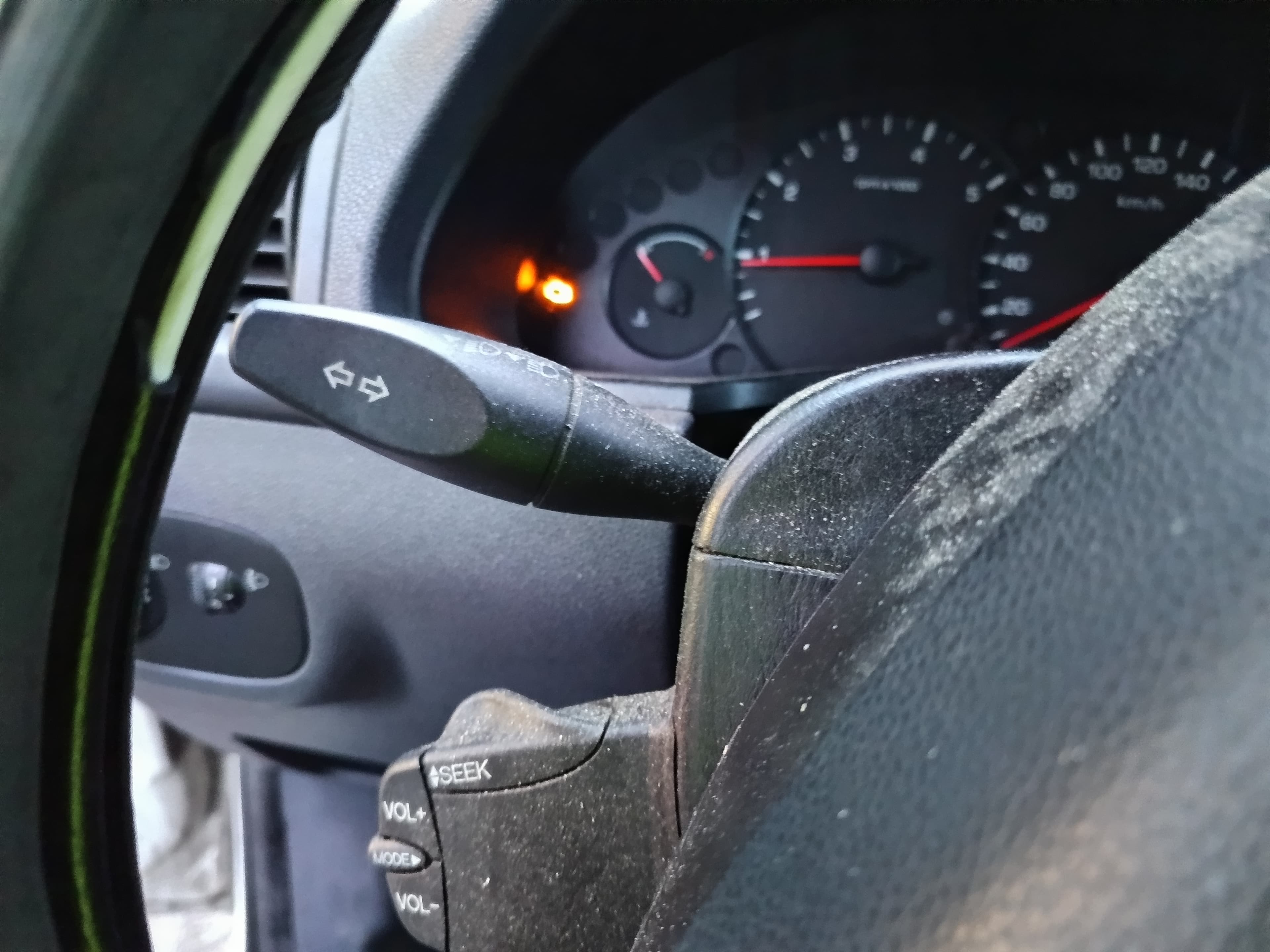 Ford Transit Connect · Ano 2008 — image 32