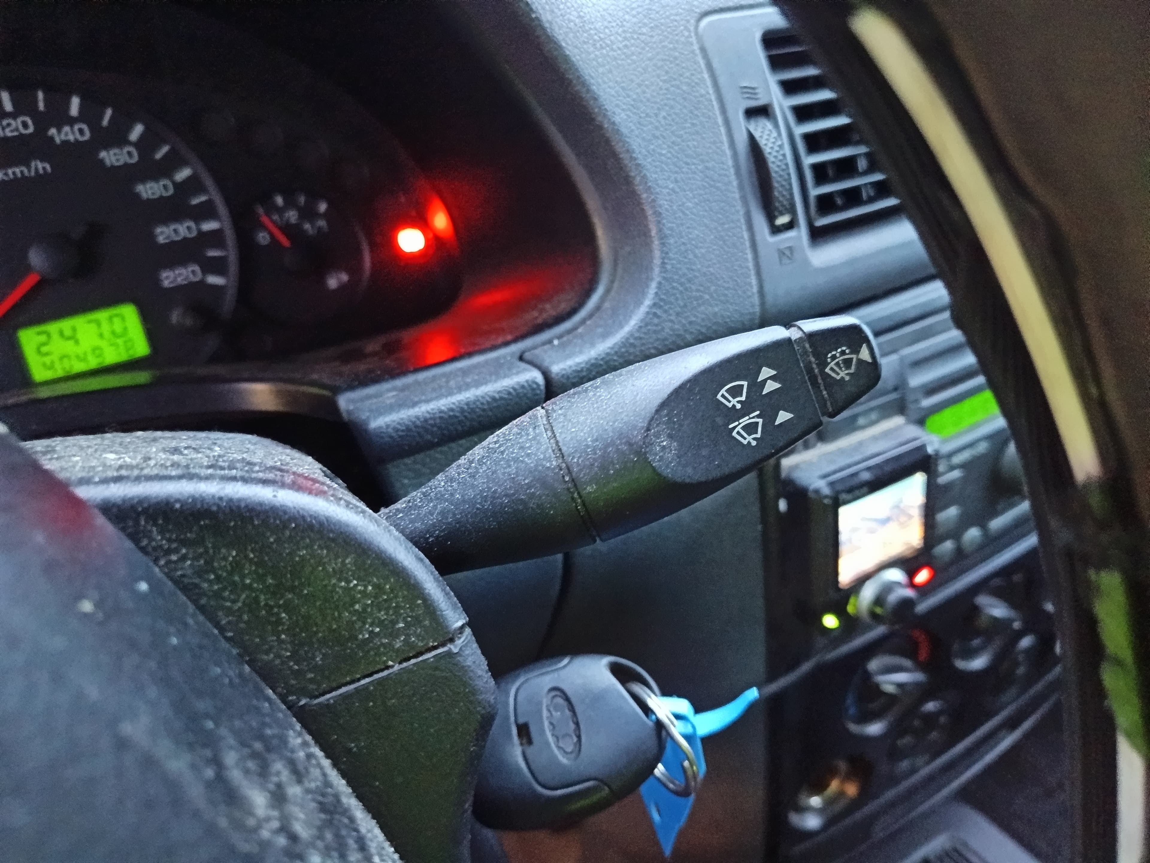 Ford Transit Connect · Ano 2008 — image 31