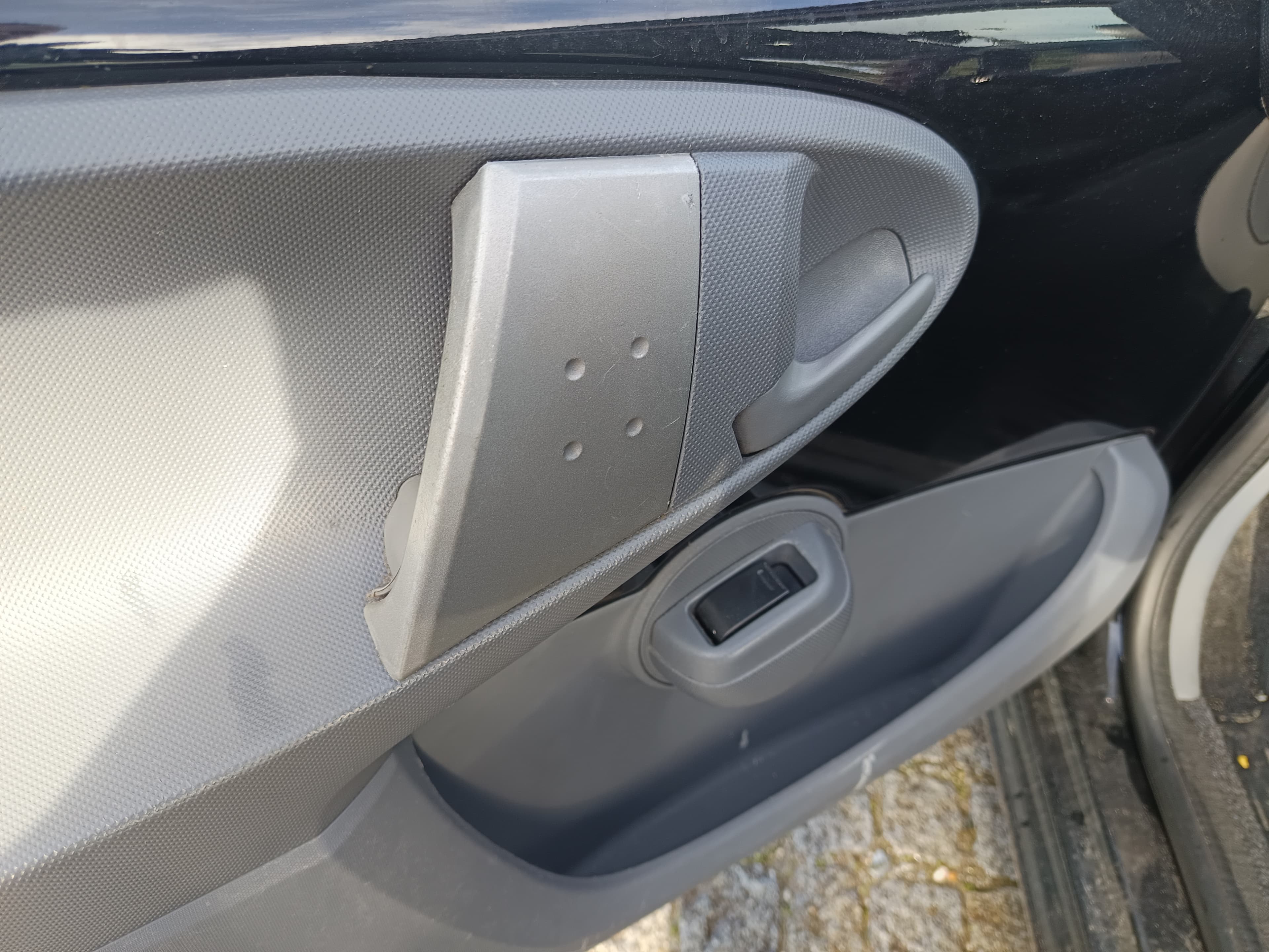 Peugeot 107 · Ano 2006 — image 29