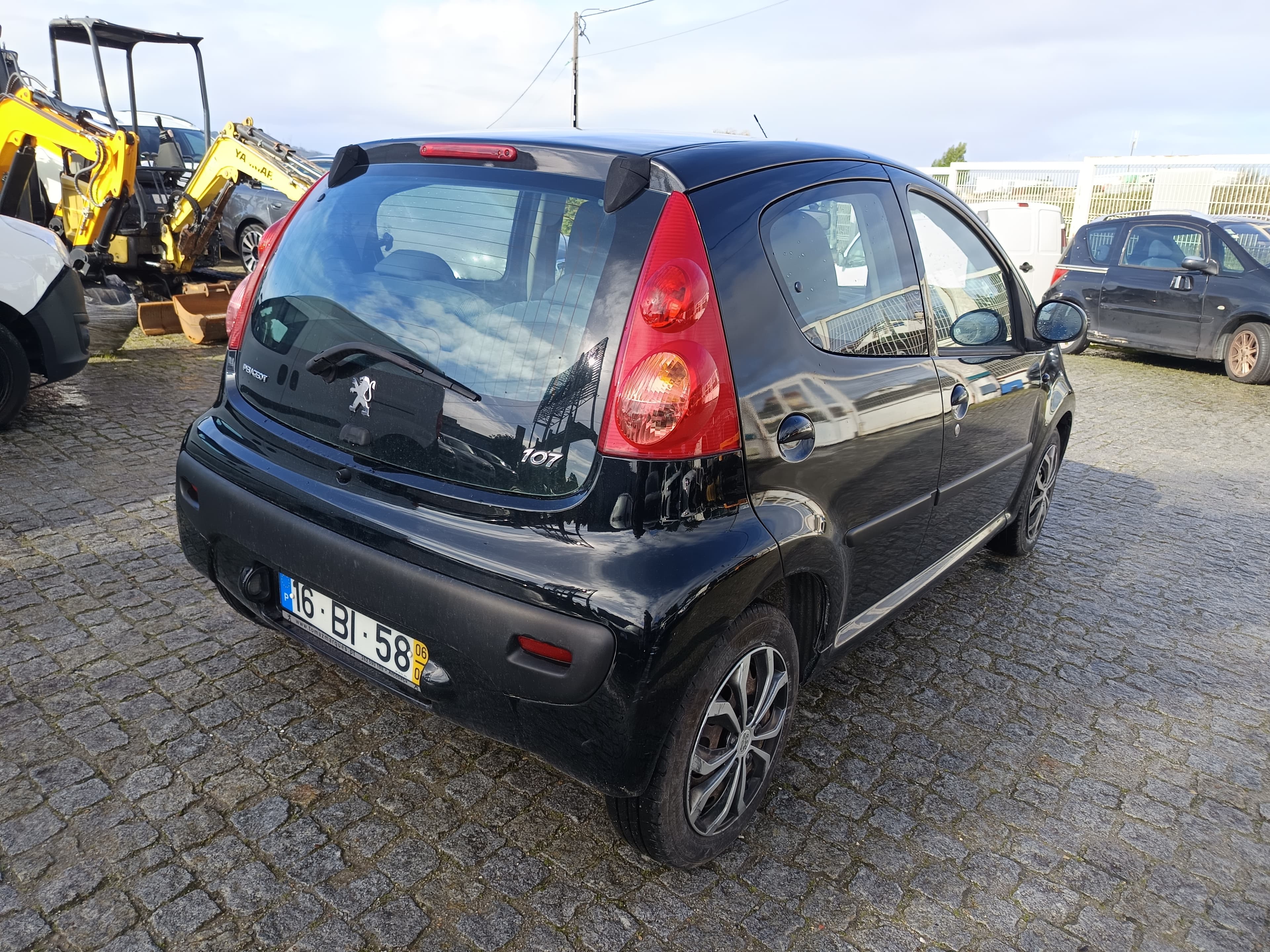 Peugeot 107 · Ano 2006 — image 5