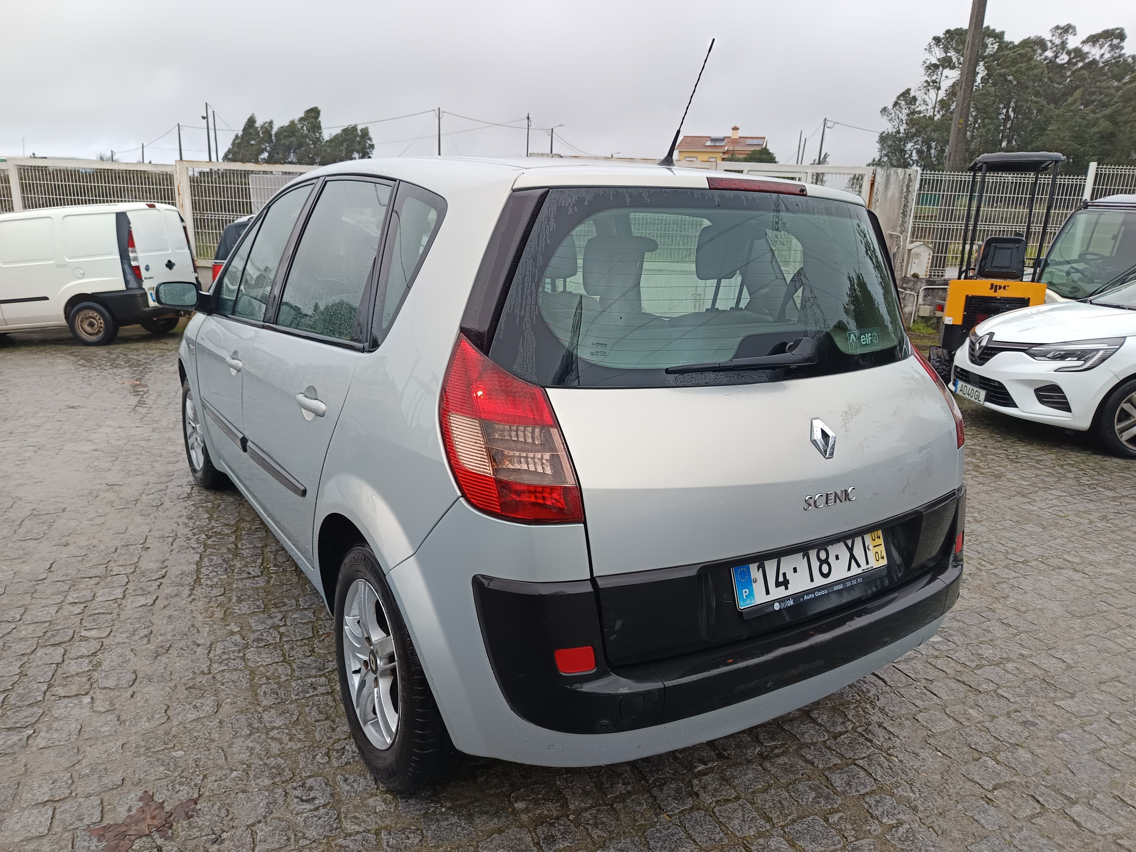 Renault Scénic · Ano 2004 — imagem 6