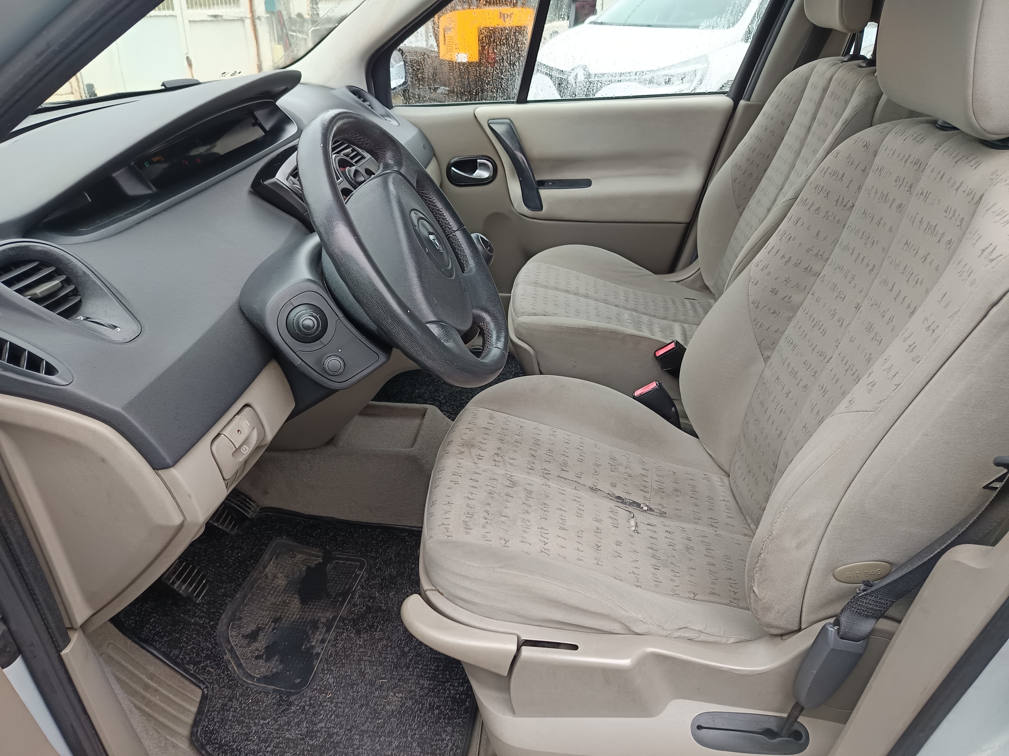 Renault Scénic · Ano 2004 — imagem 31