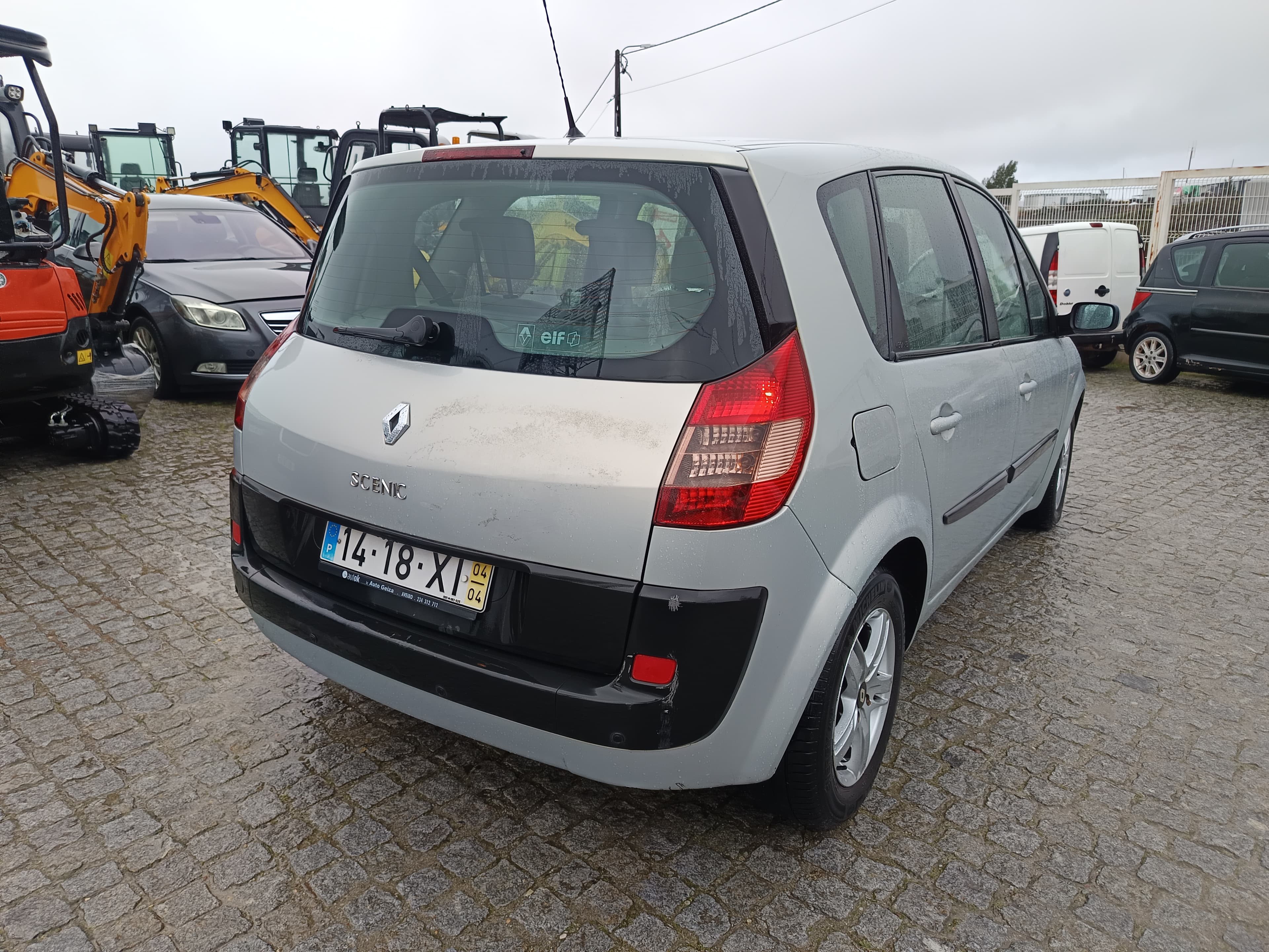 Renault Scénic · Ano 2004 — imagem 4