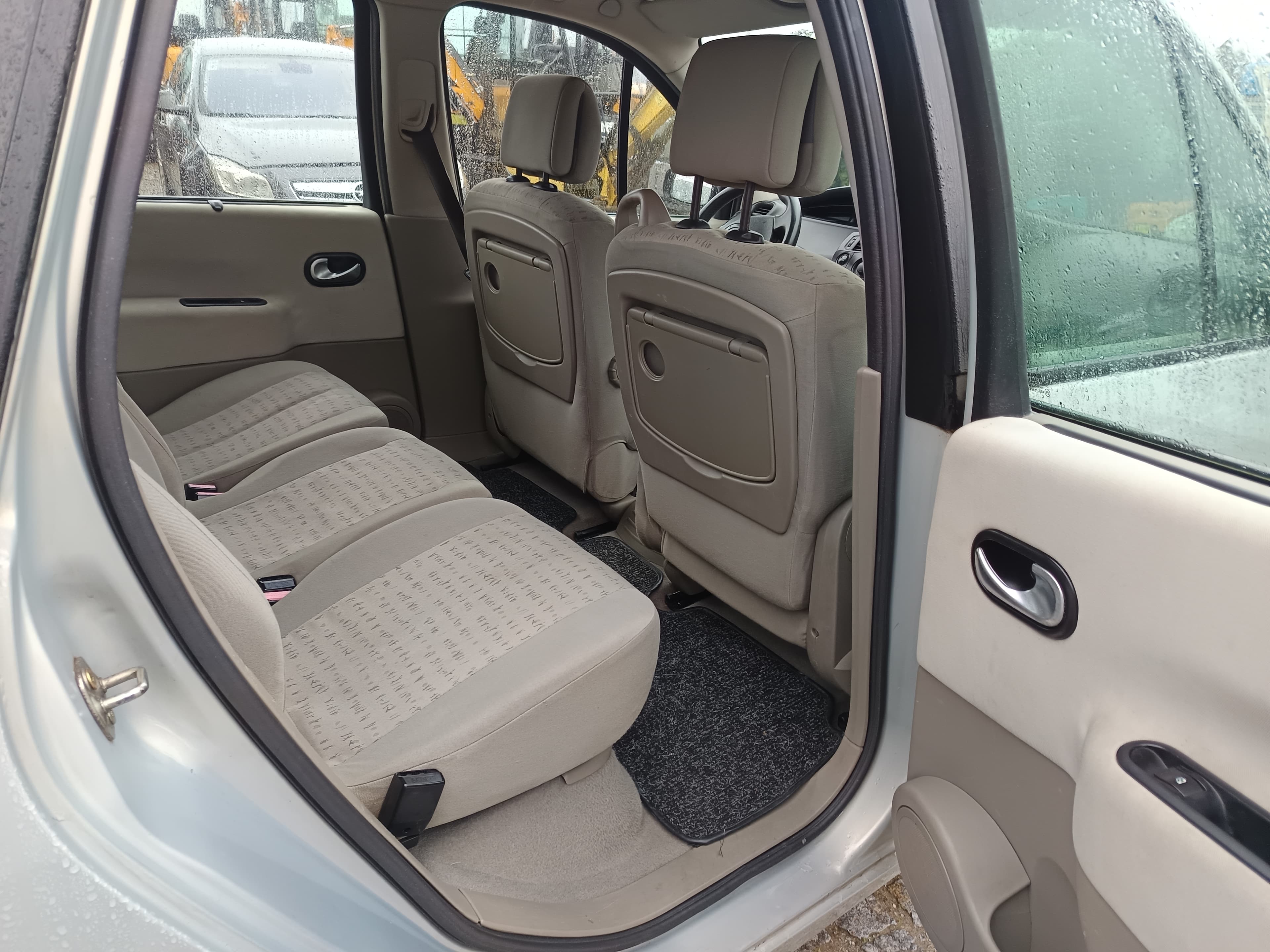 Renault Scénic · Ano 2004 — imagem 19