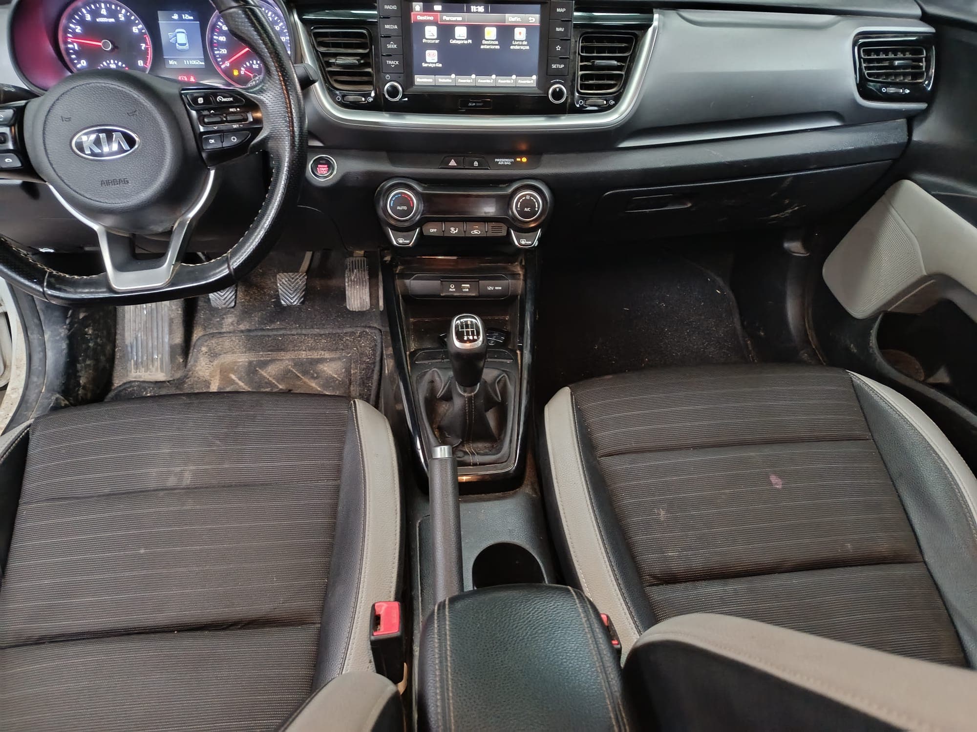Kia Stonic · Ano 2018 — imagem 19