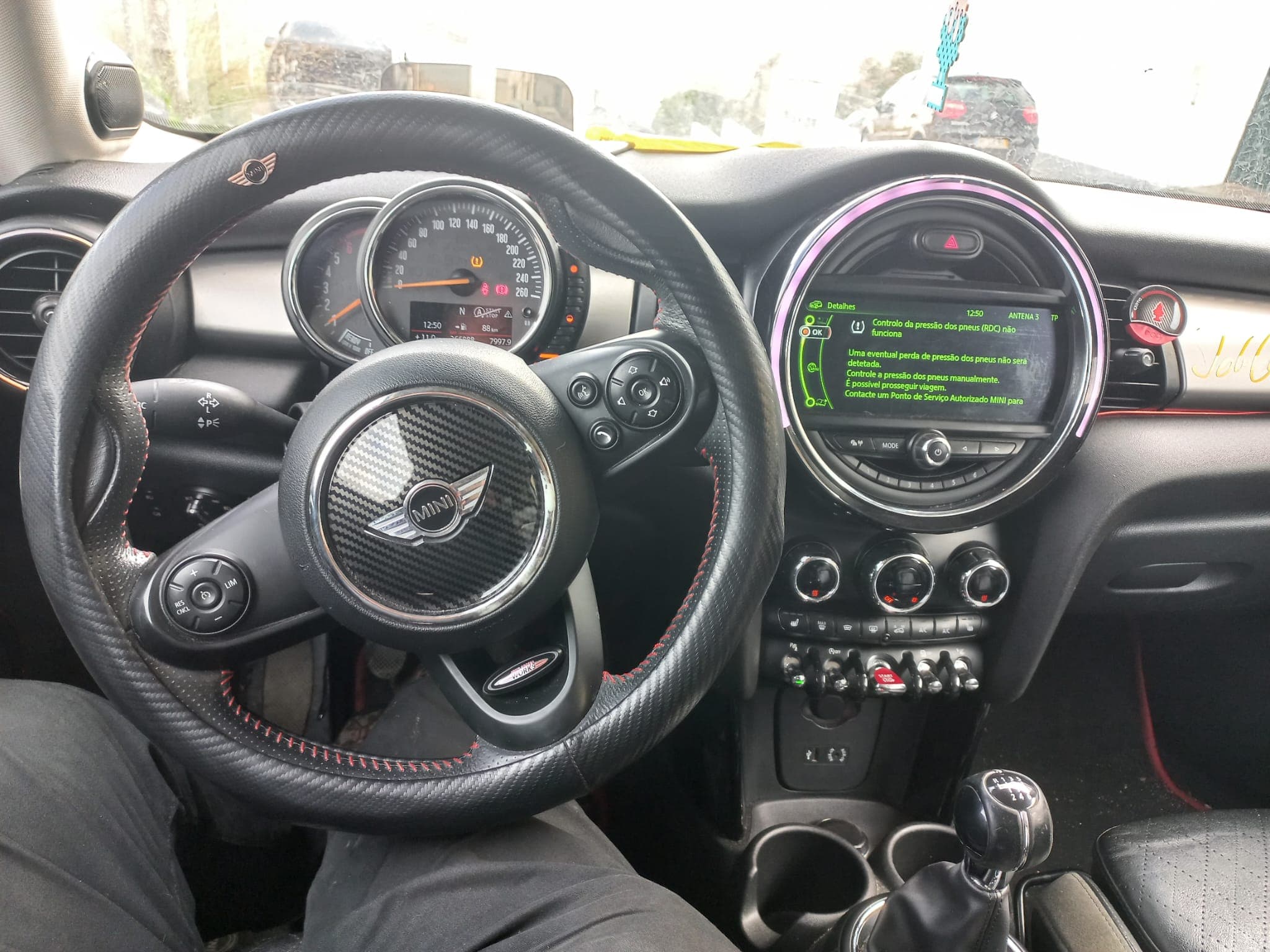 Mini Cooper D · Ano 2015 — image 16