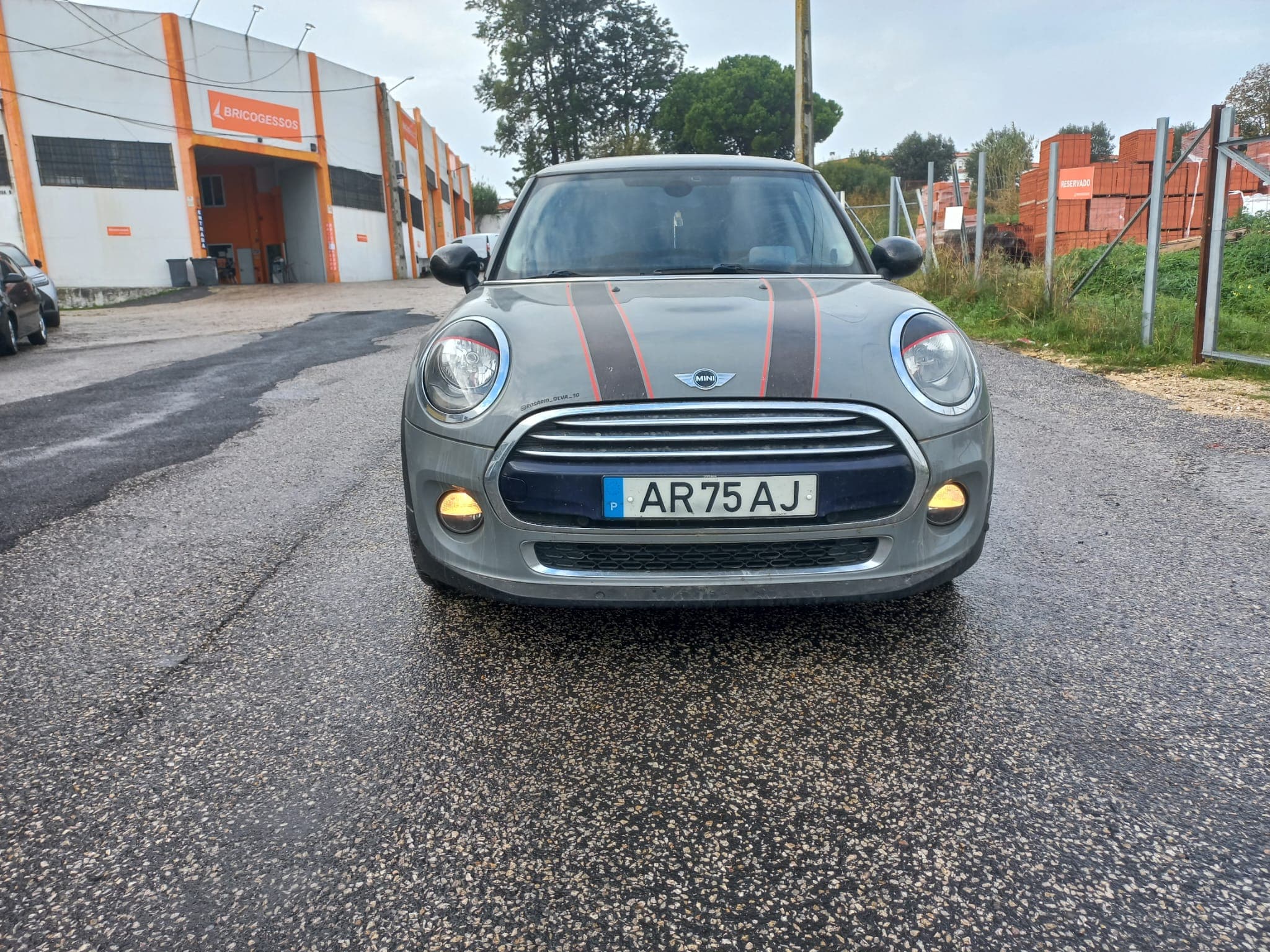 Mini Cooper D · Ano 2015 — image 3