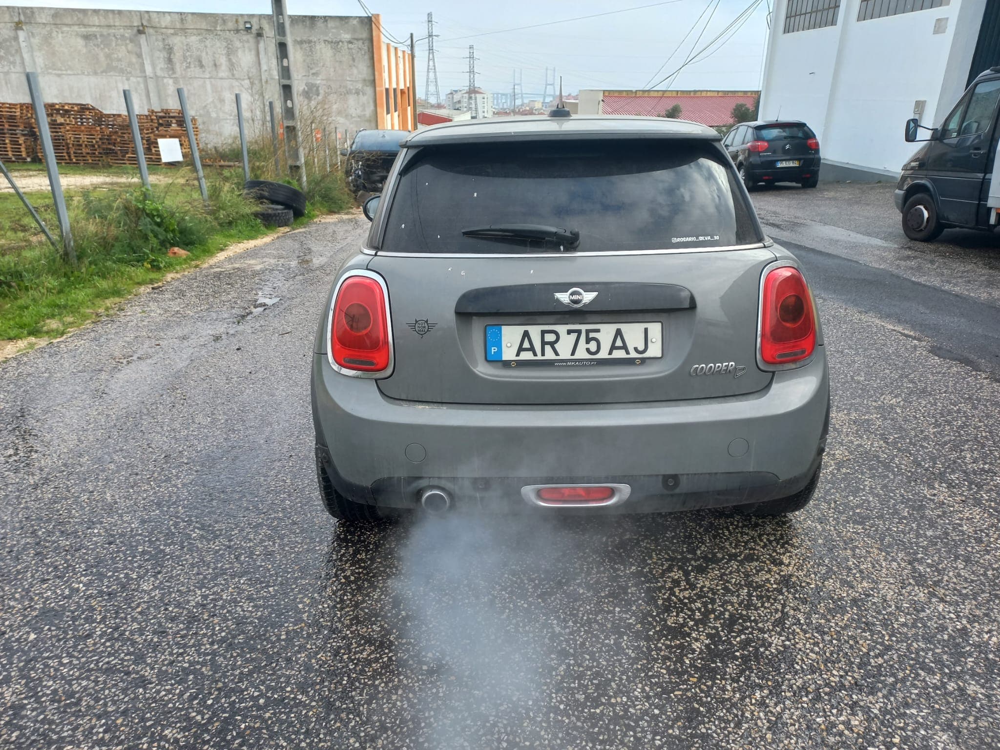 Mini Cooper D · Ano 2015 — image 6